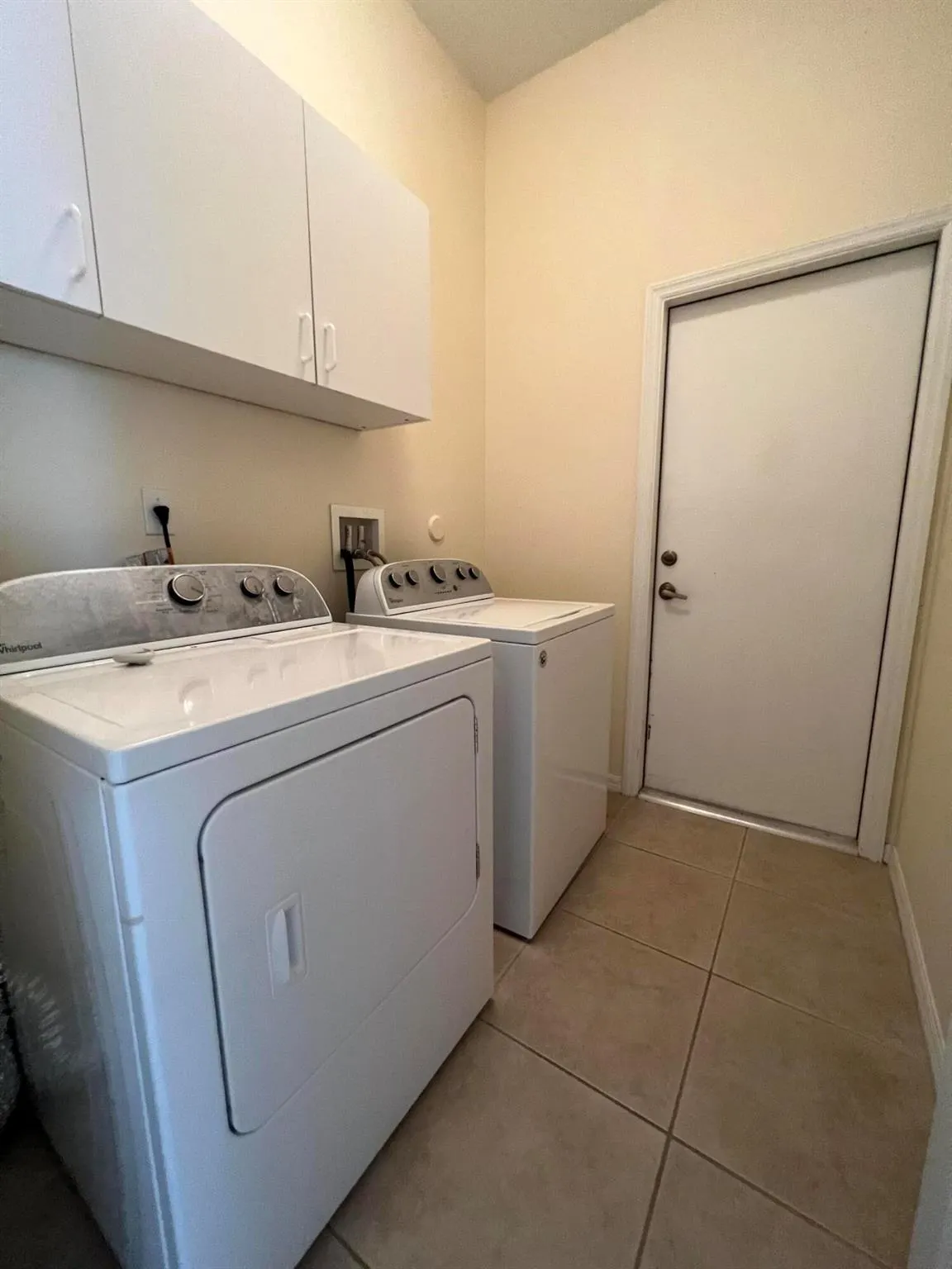 417 SW Blue Spring Court