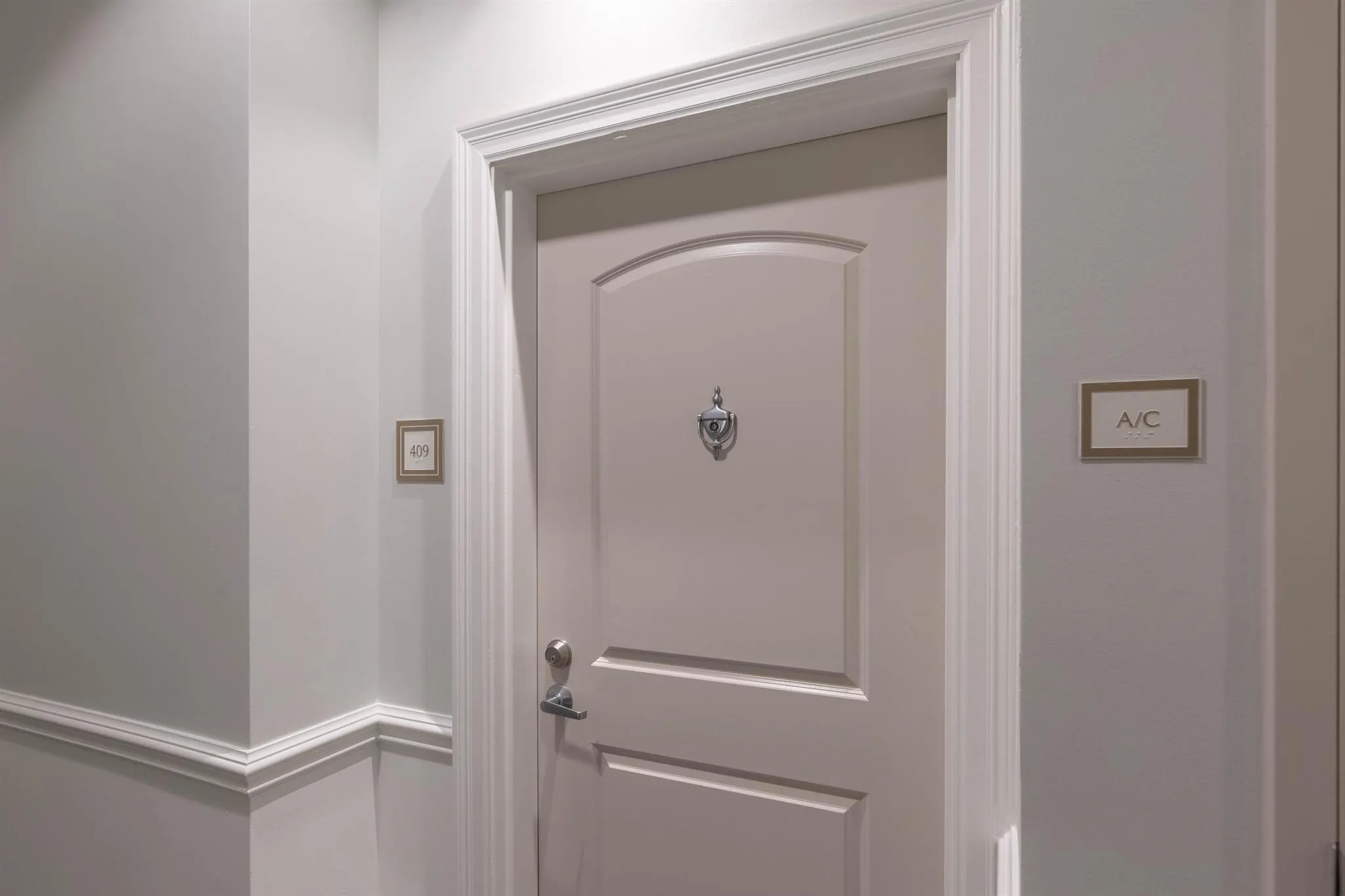 701 S Olive Avenue, #409