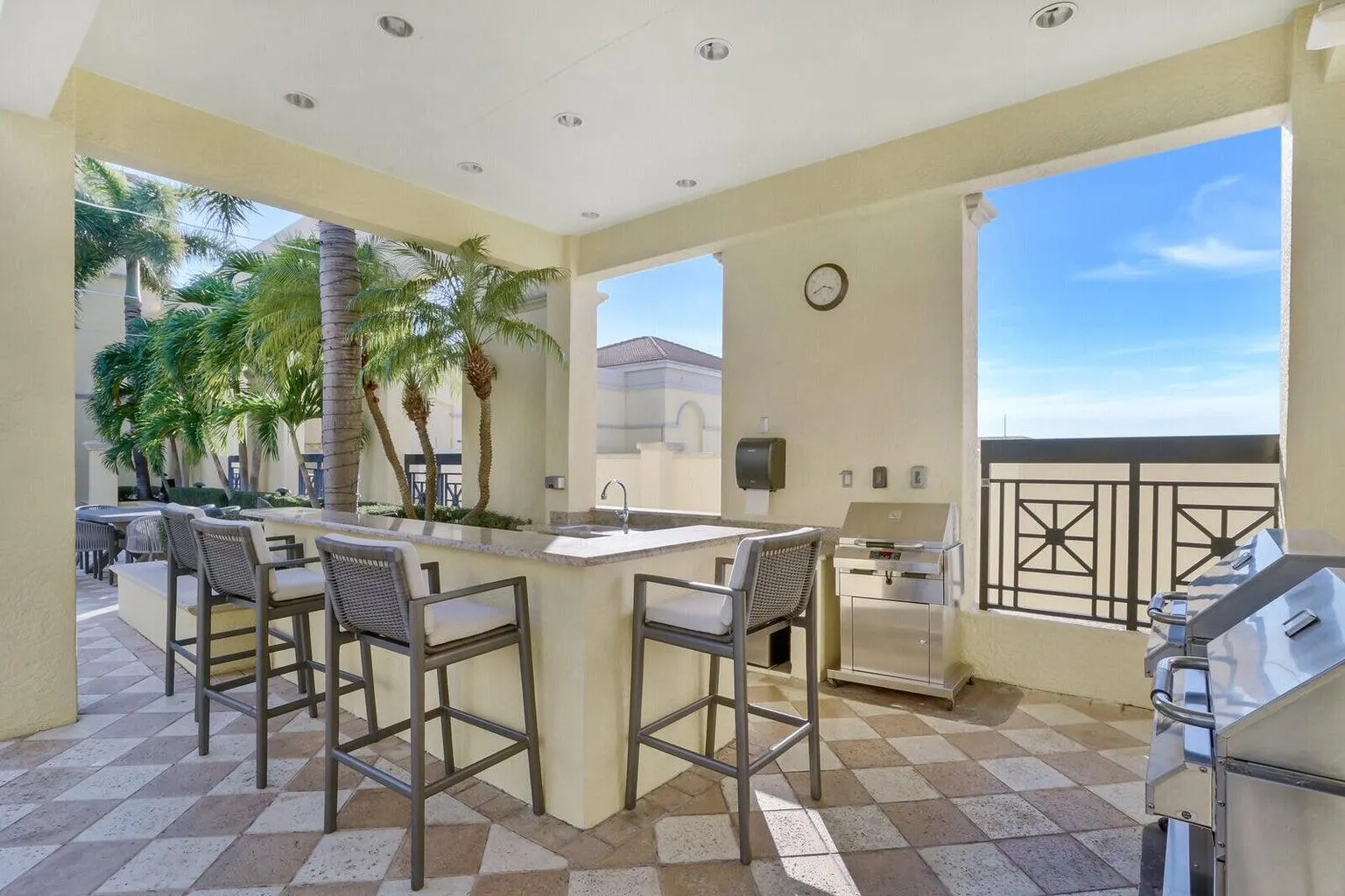 701 S Olive Avenue, #409