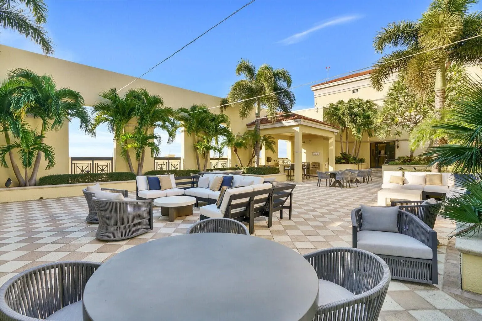 701 S Olive Avenue, #409