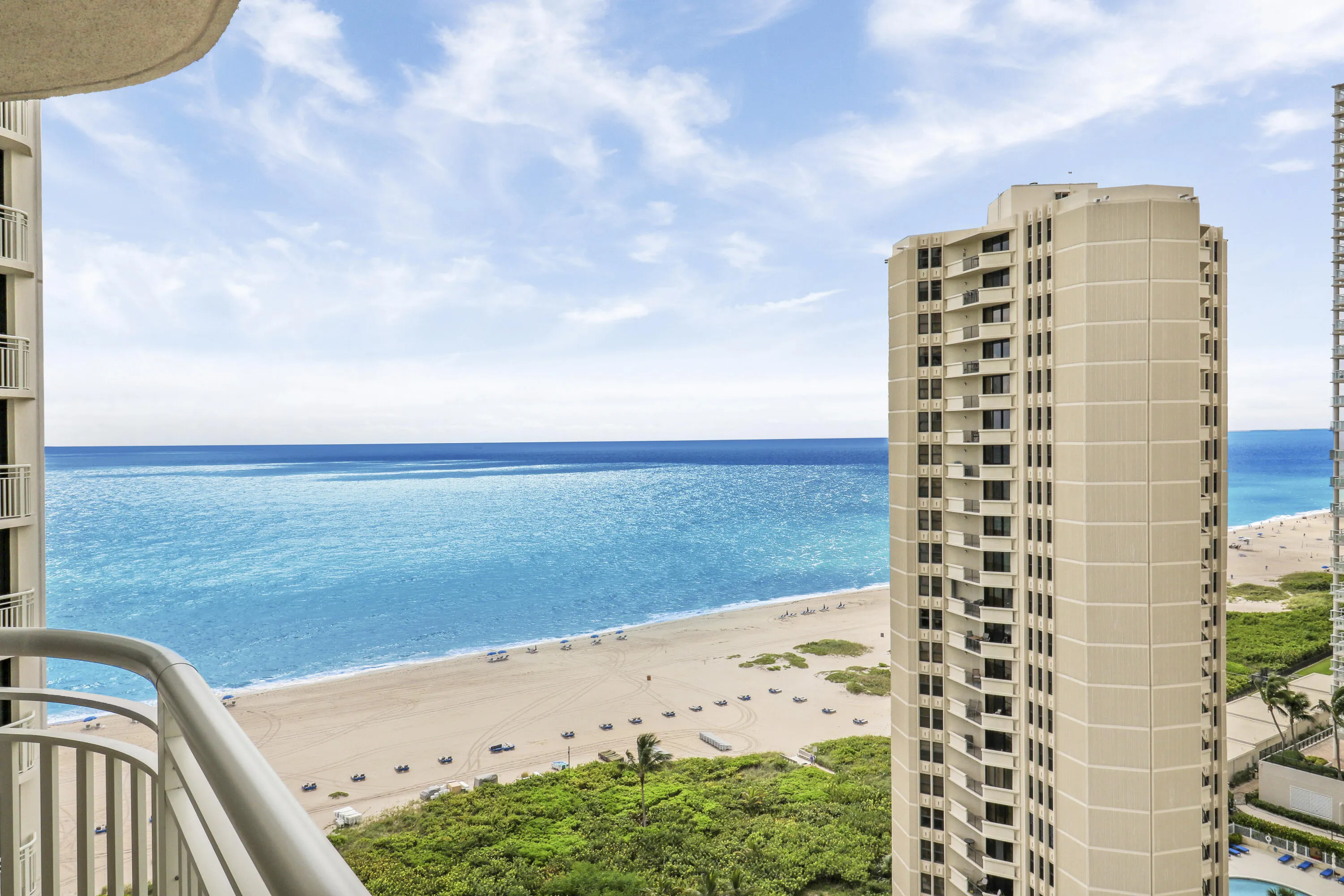 3000 N Ocean Drive, #19h