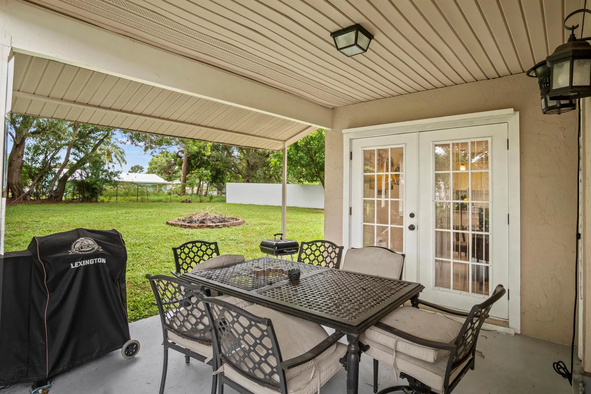 232 SW Kimball Circle