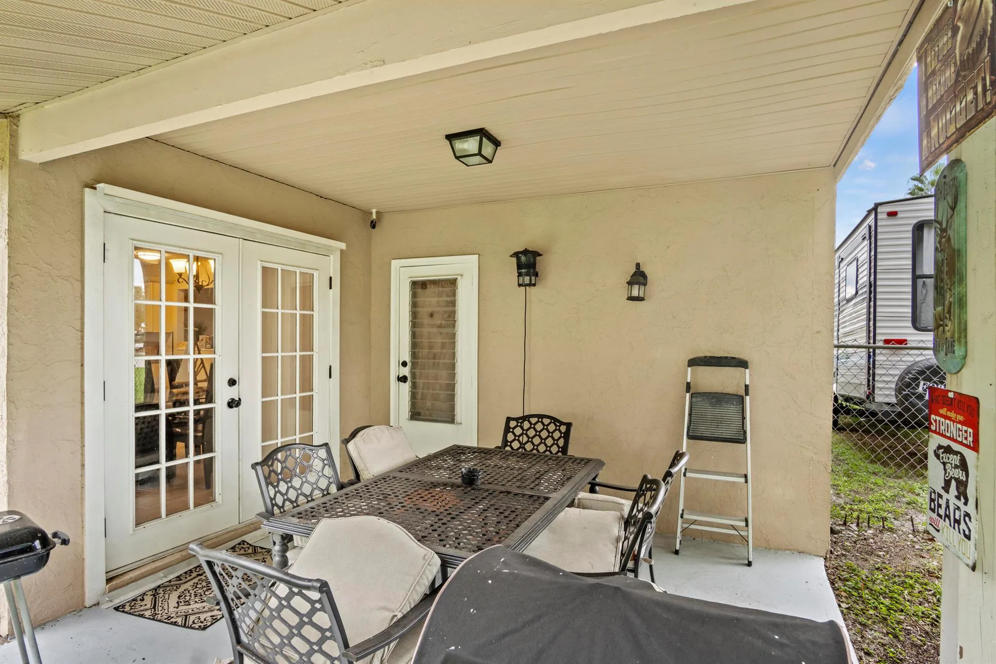 232 SW Kimball Circle
