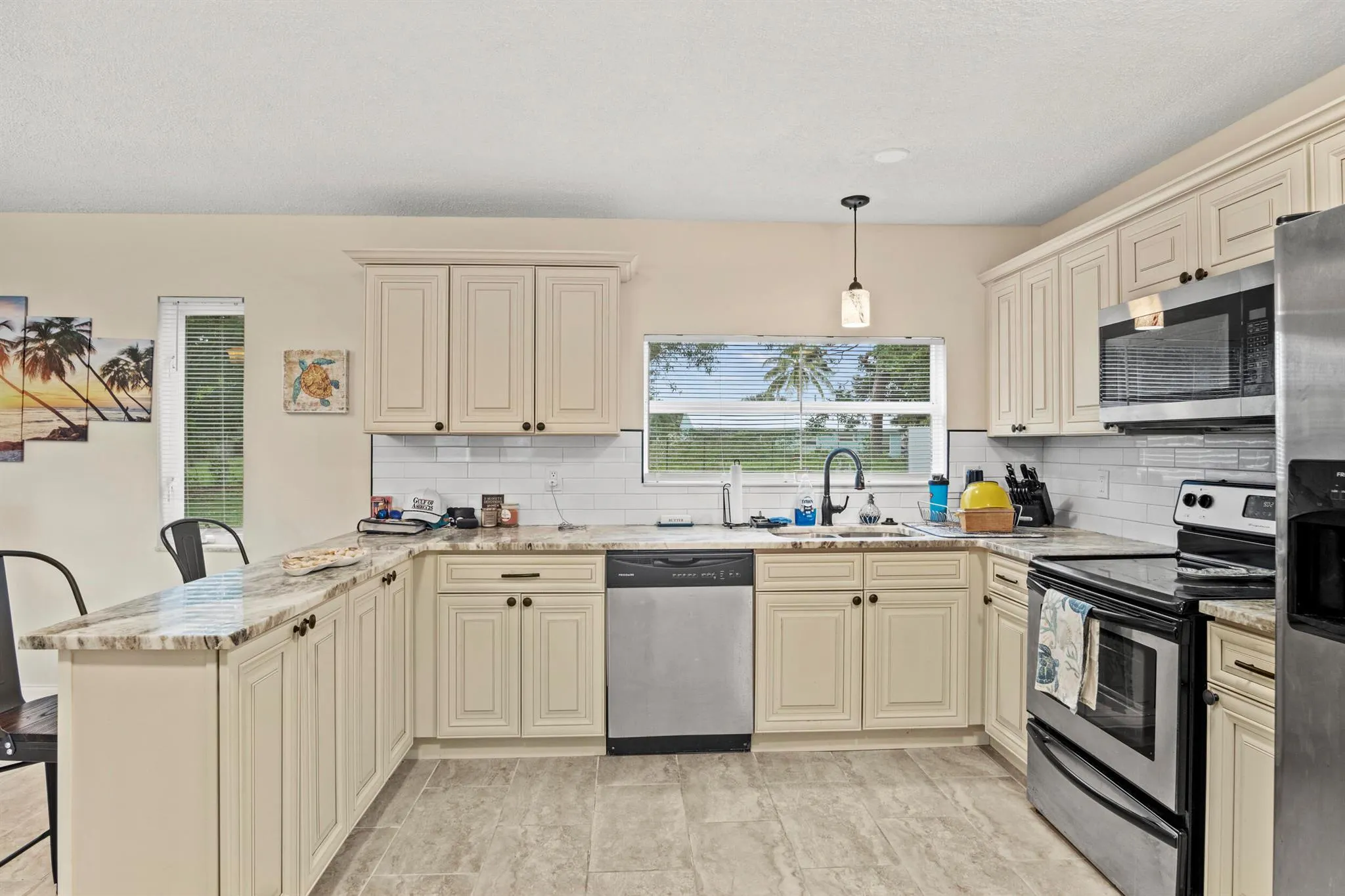 232 SW Kimball Circle