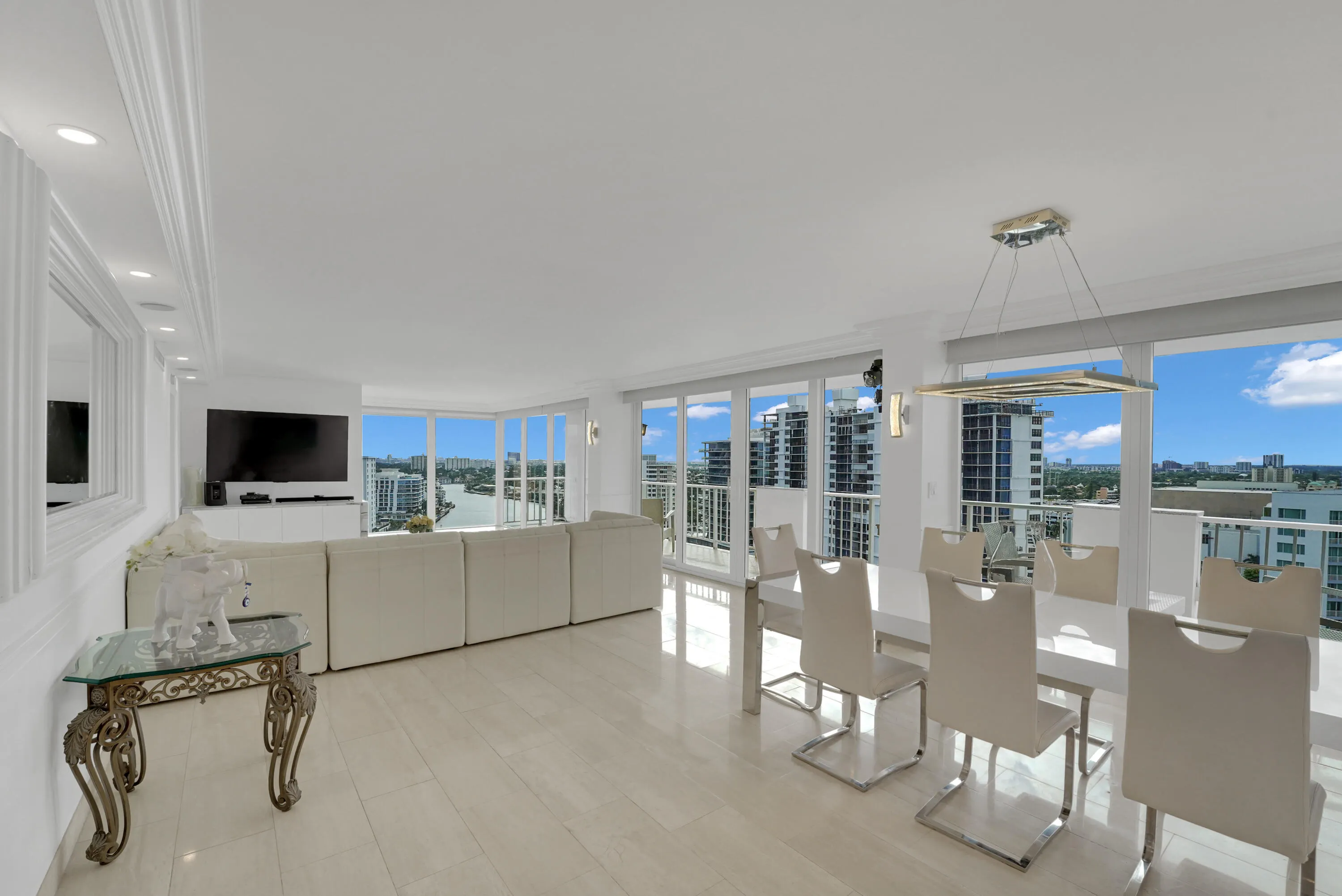 2800 E Sunrise Boulevard, #19a