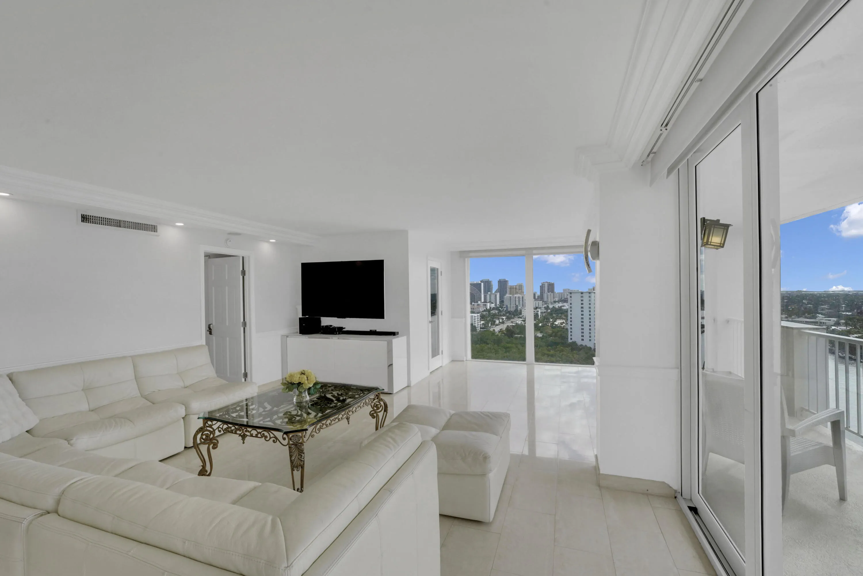 2800 E Sunrise Boulevard, #19a