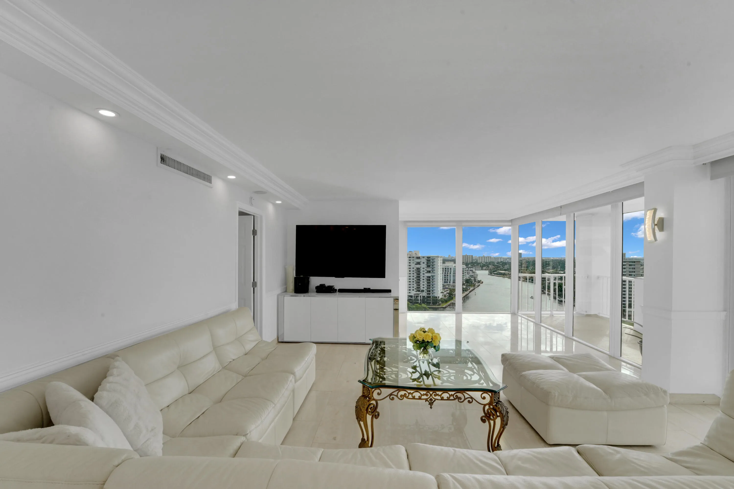 2800 E Sunrise Boulevard, #19a