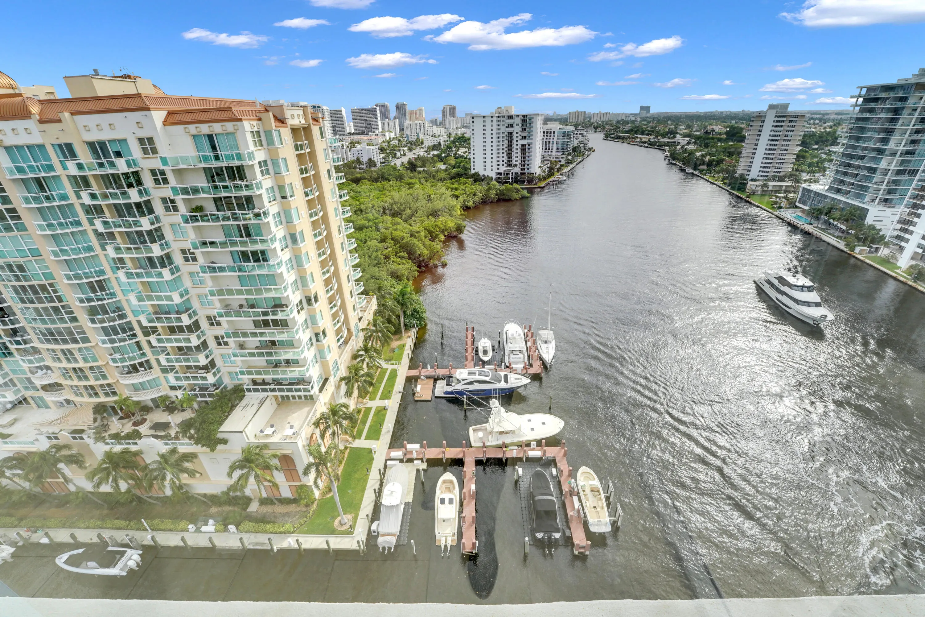 2800 E Sunrise Boulevard, #19a