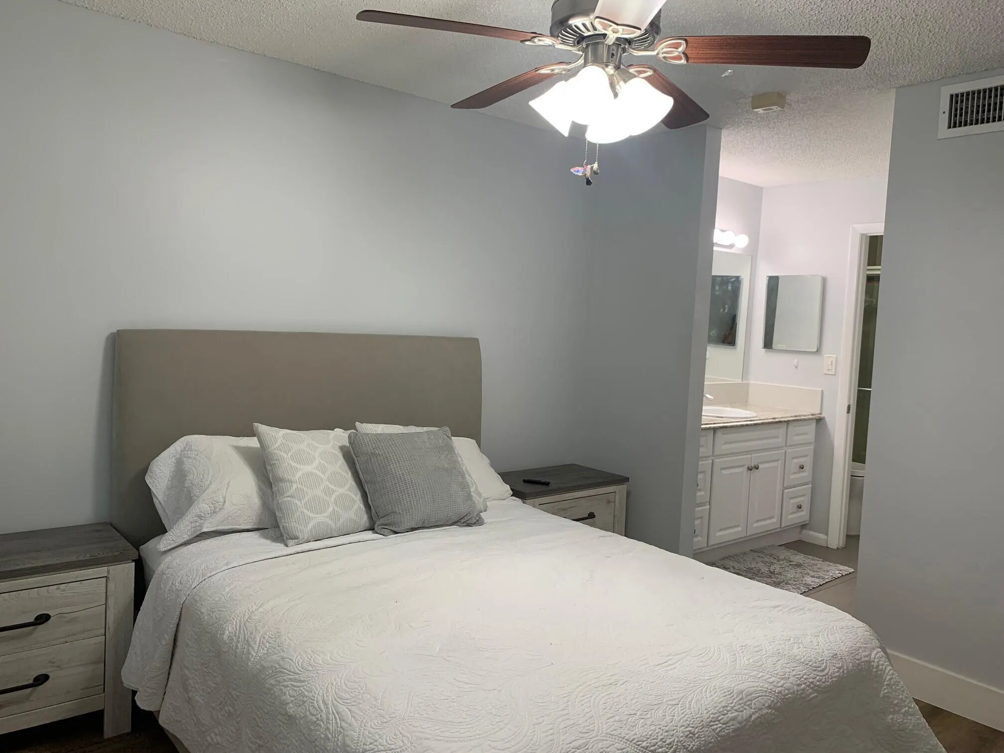 832 NW 92nd Avenue