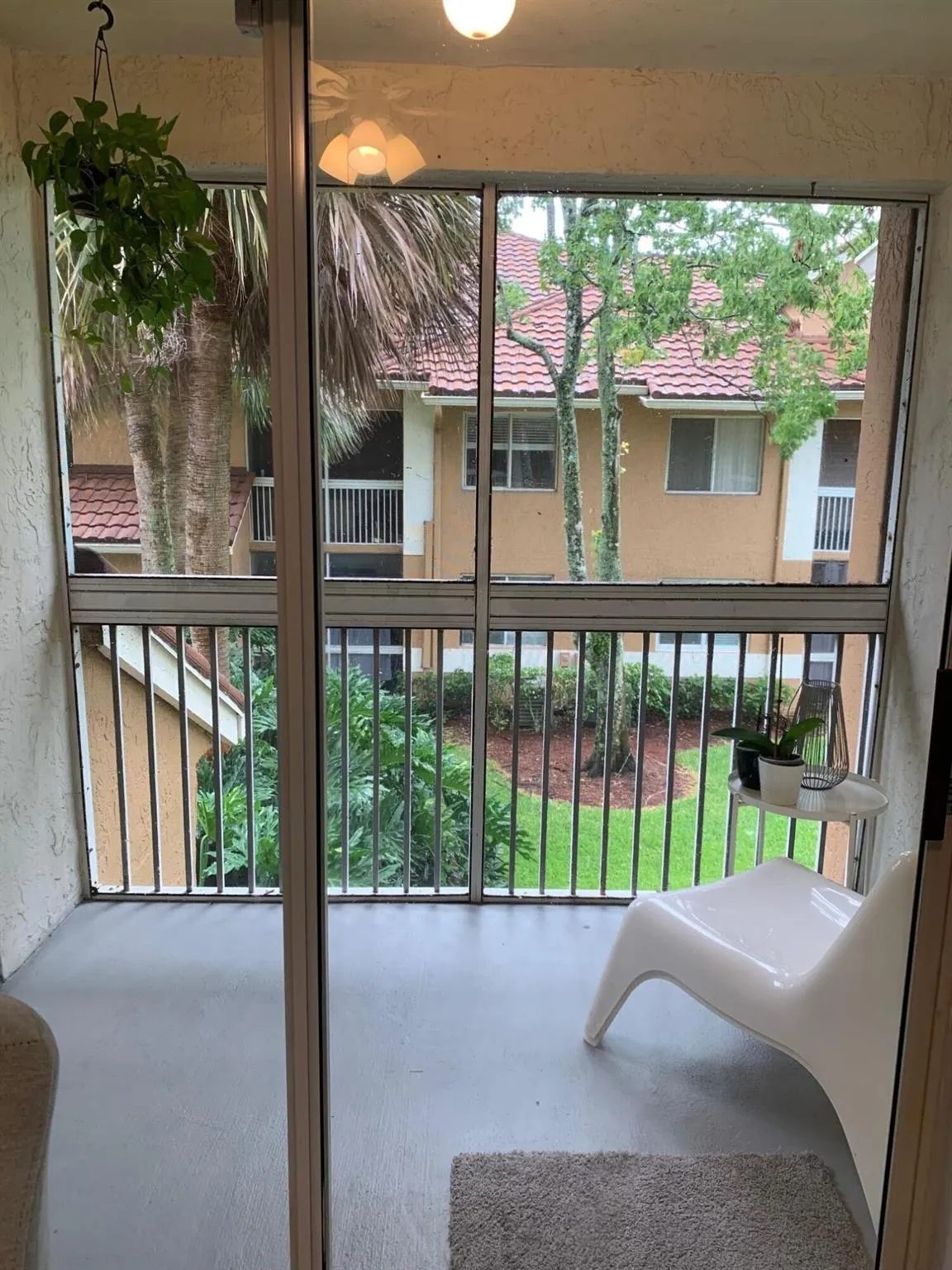 832 NW 92nd Avenue