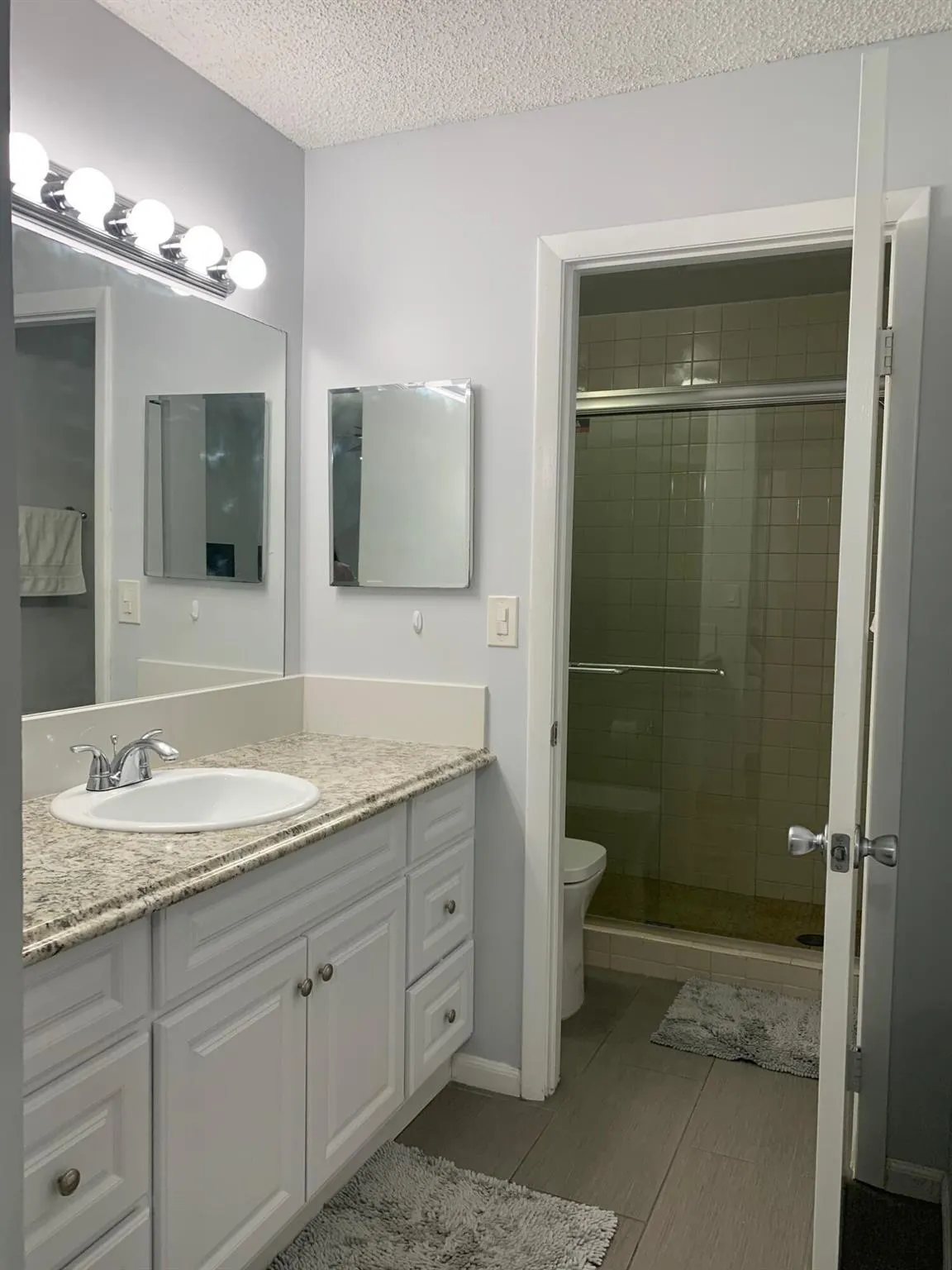 832 NW 92nd Avenue
