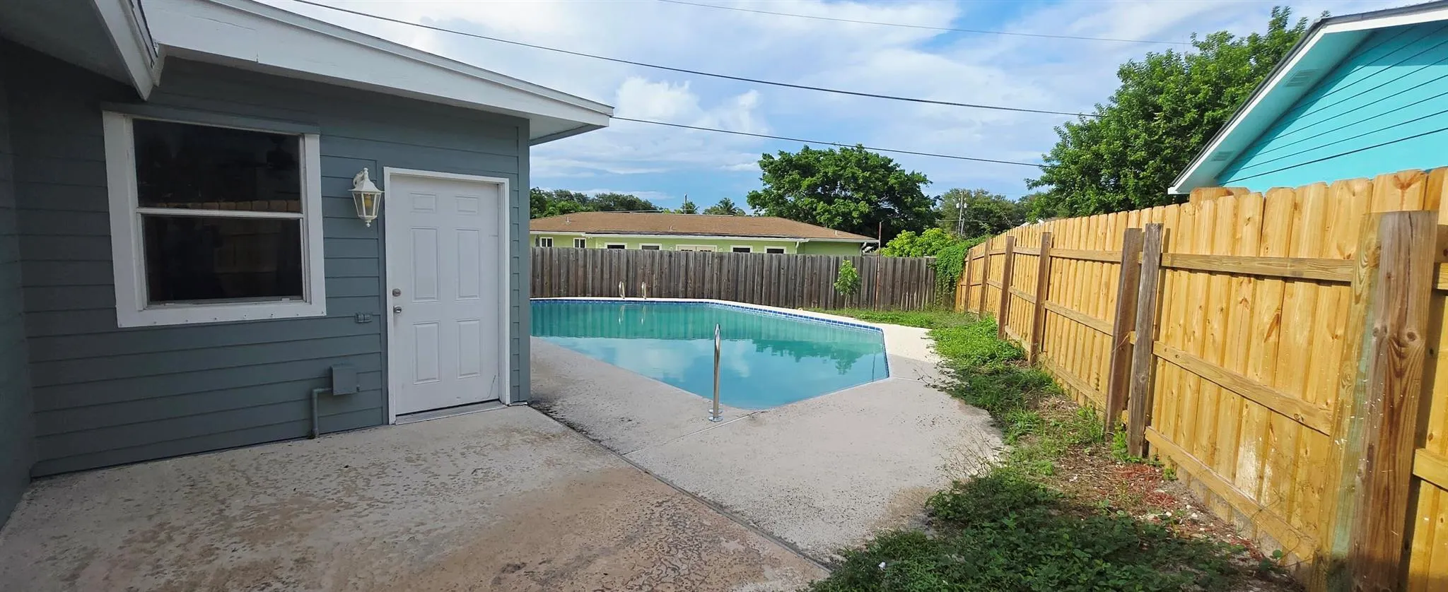 2331 NE Ne 15th Ct Court