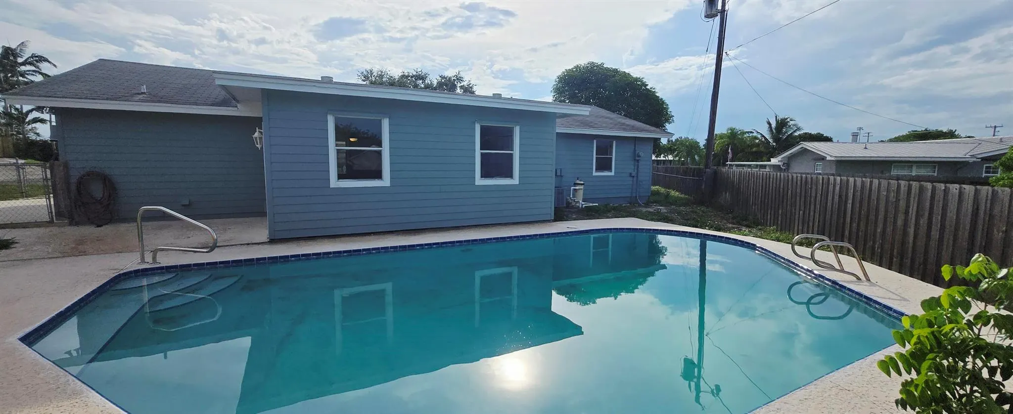 2331 NE Ne 15th Ct Court
