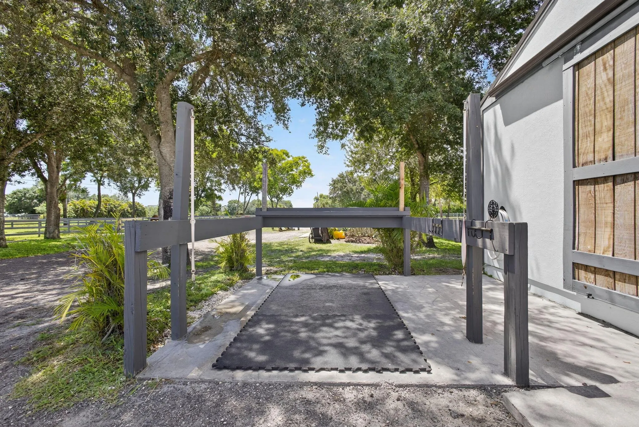 17218 Shetland Lane, #2 Stalls