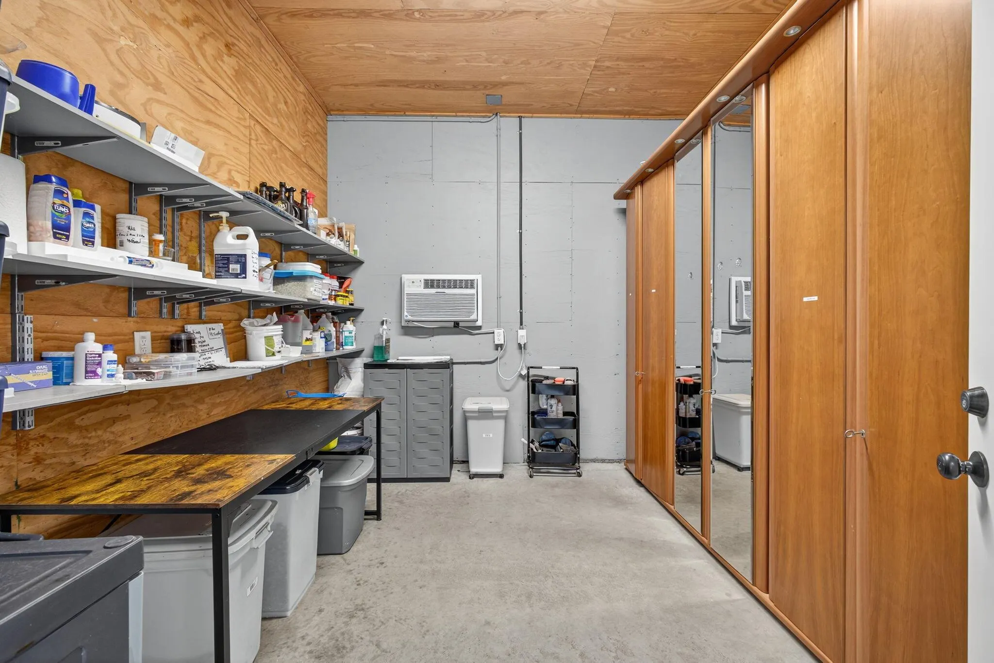 17218 Shetland Lane, #2 Stalls