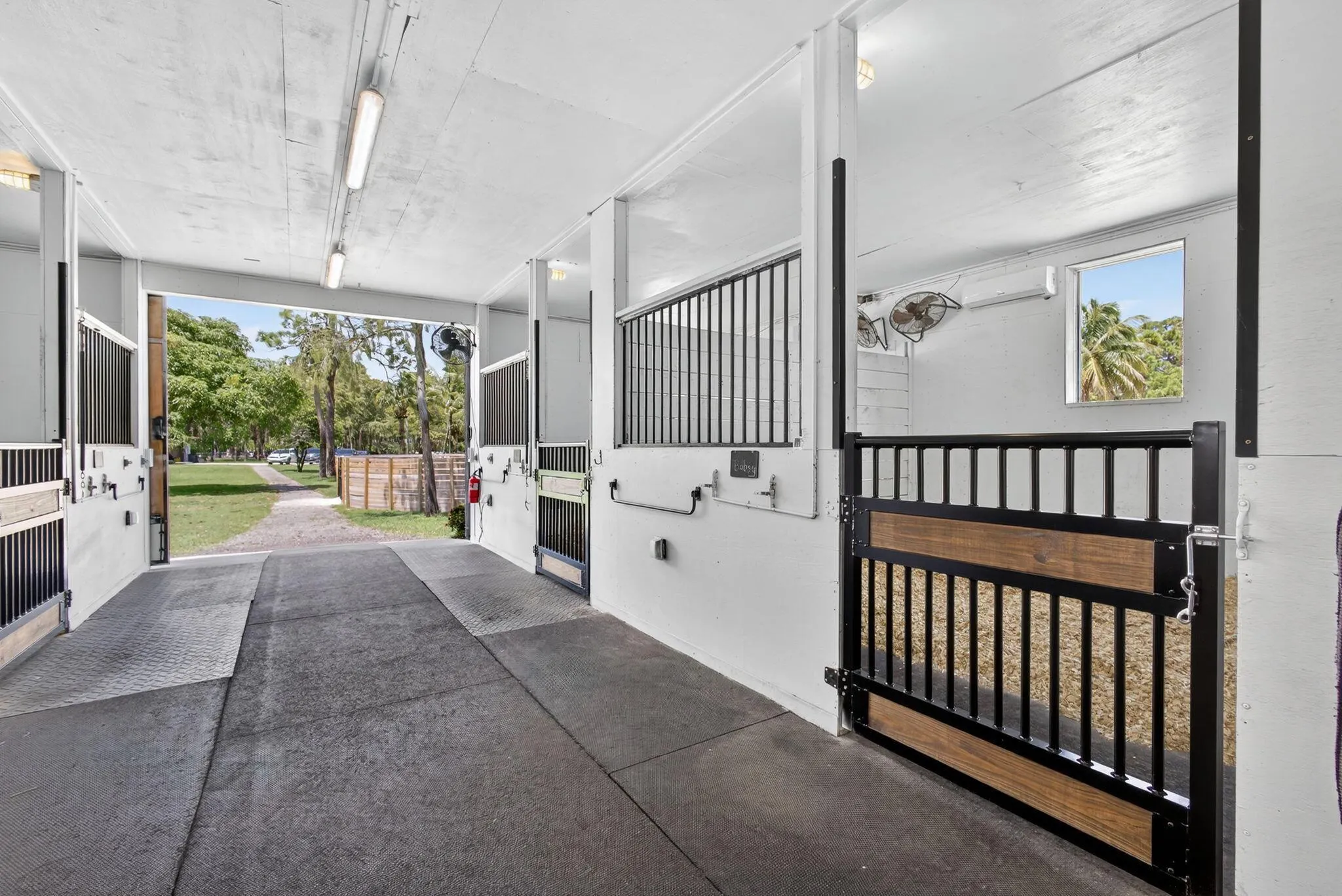 17218 Shetland Lane, #2 Stalls
