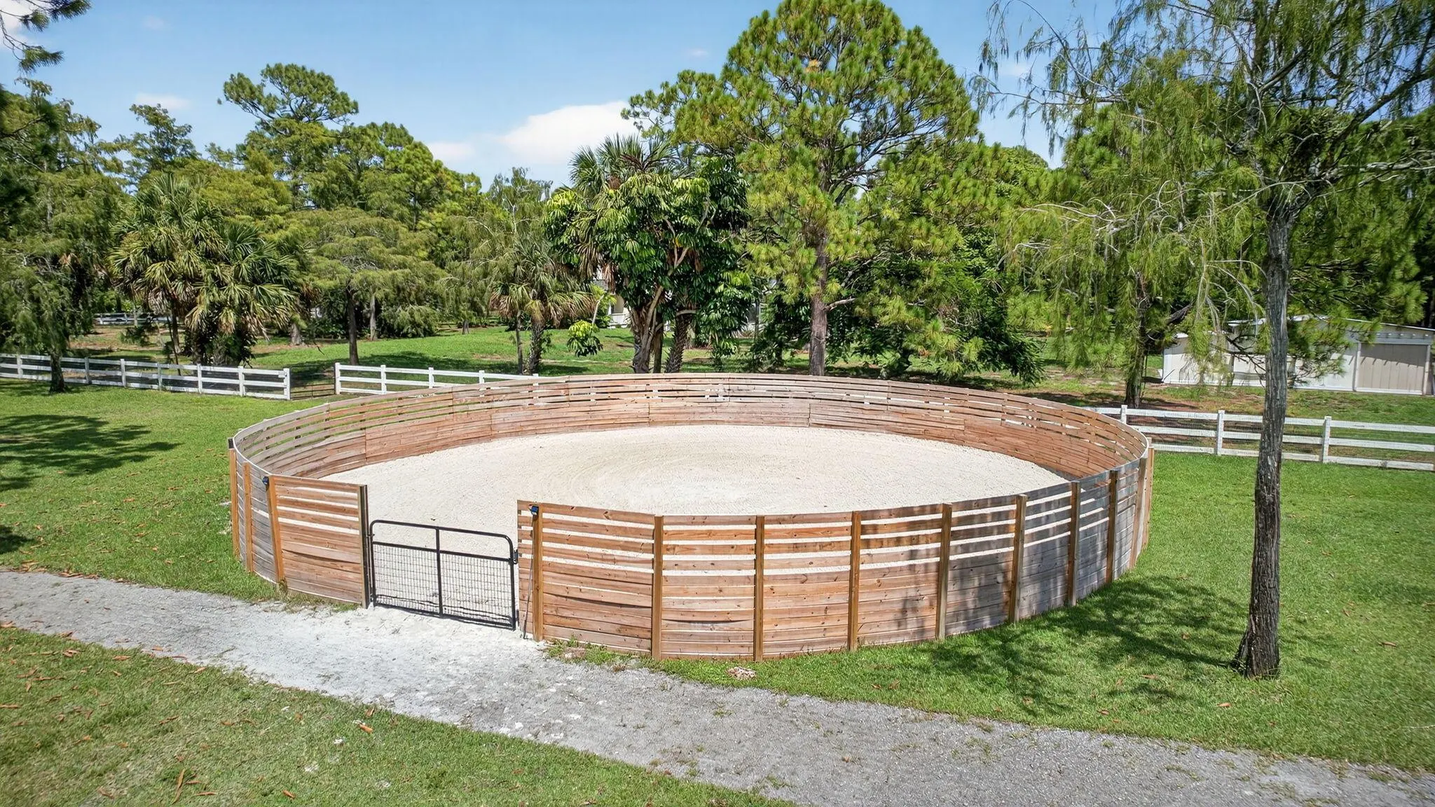 17218 Shetland Lane, #2 Stalls