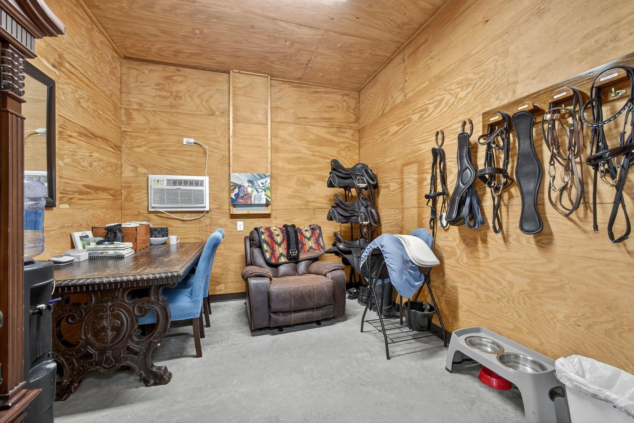 17218 Shetland Lane, #2 Stalls
