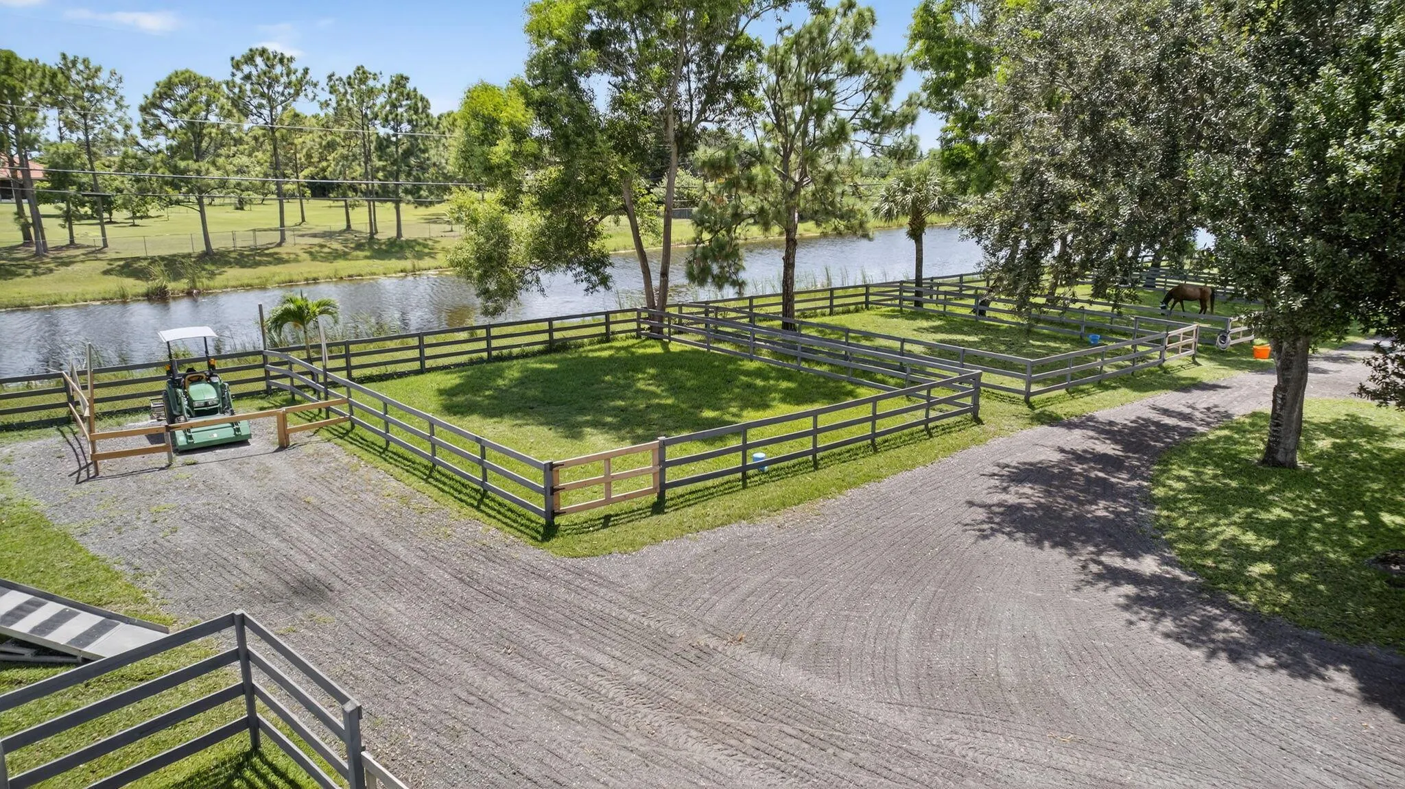17218 Shetland Lane, #2 Stalls