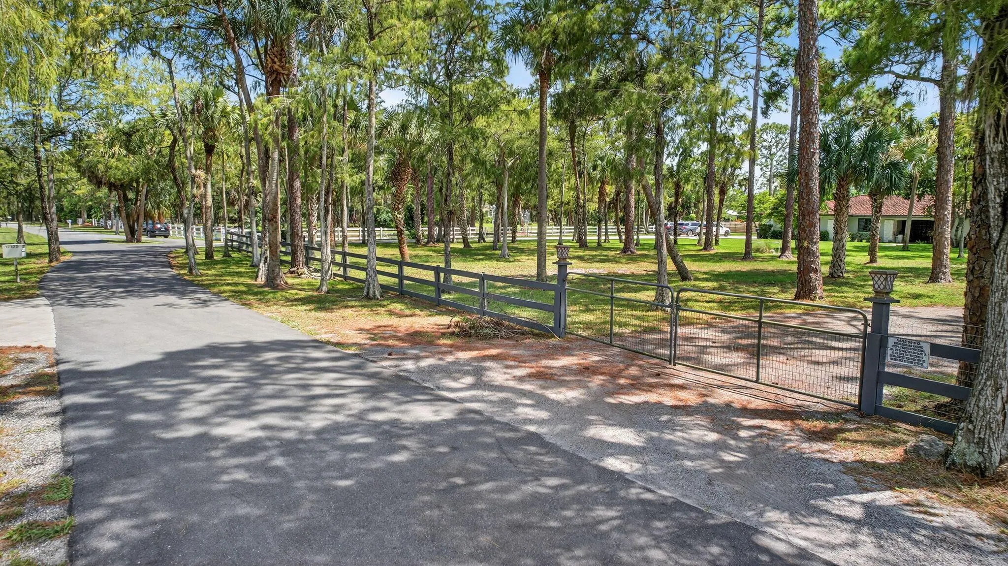 17218 Shetland Lane, #2 Stalls