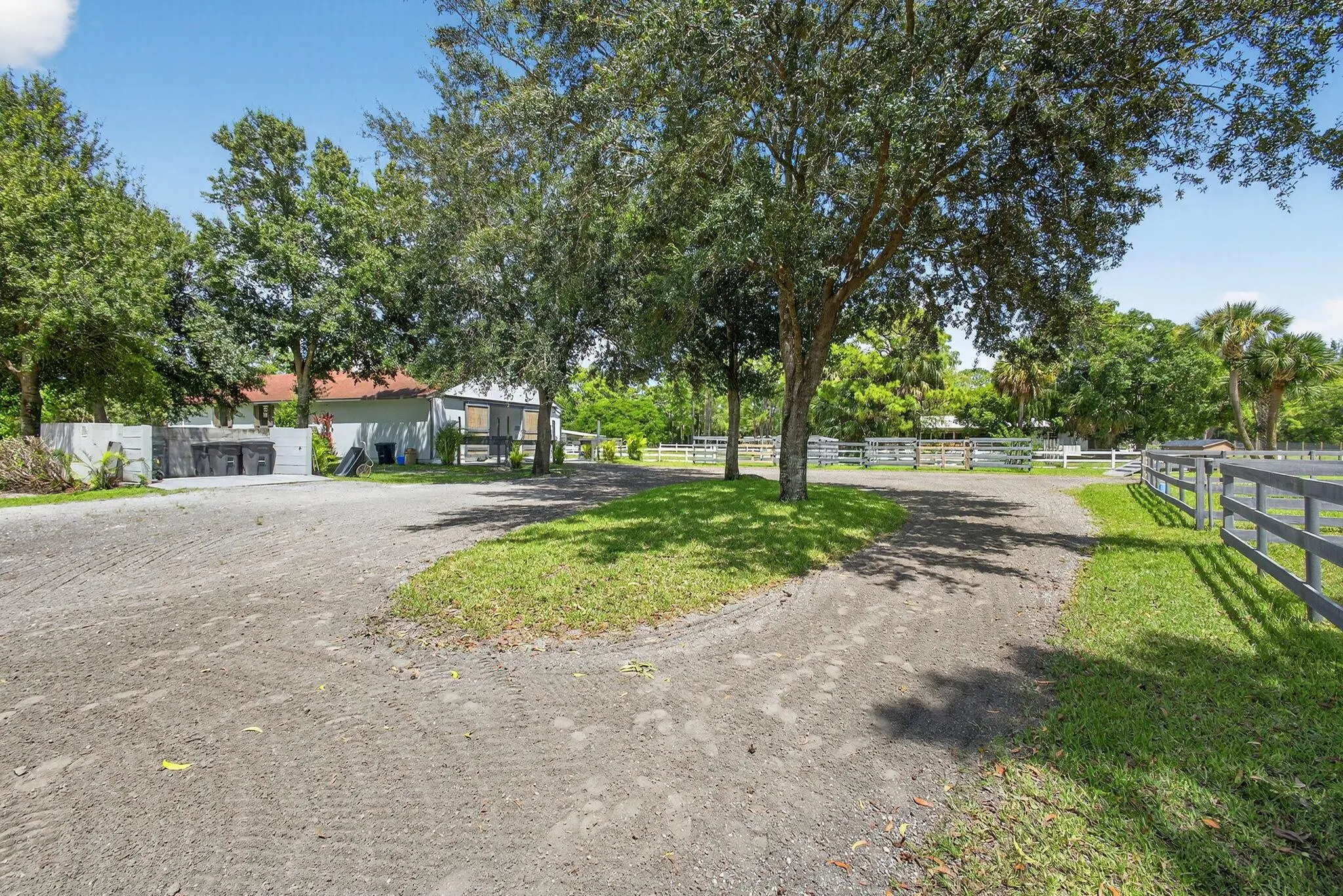 17218 Shetland Lane, #2 Stalls