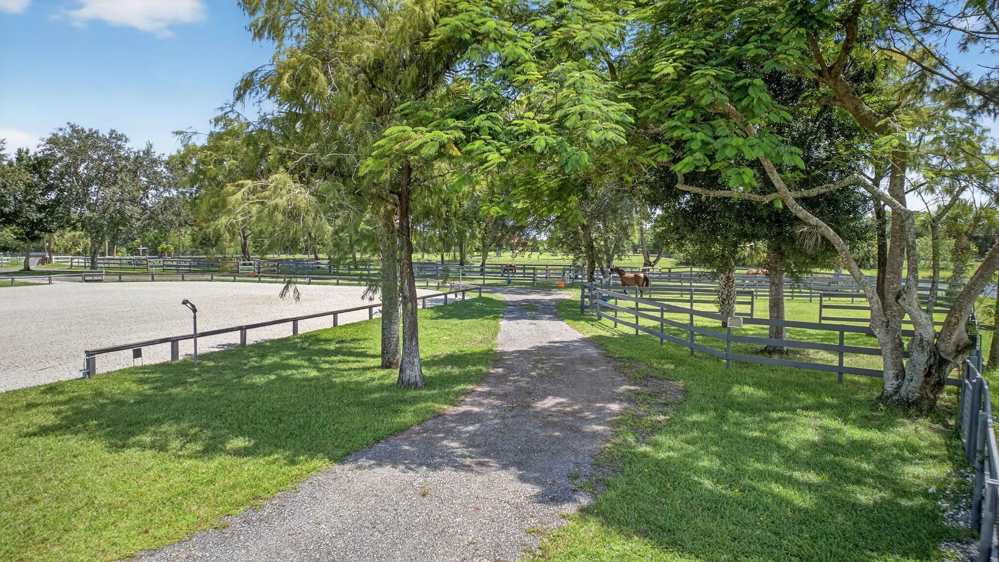 17218 Shetland Lane, #2 Stalls