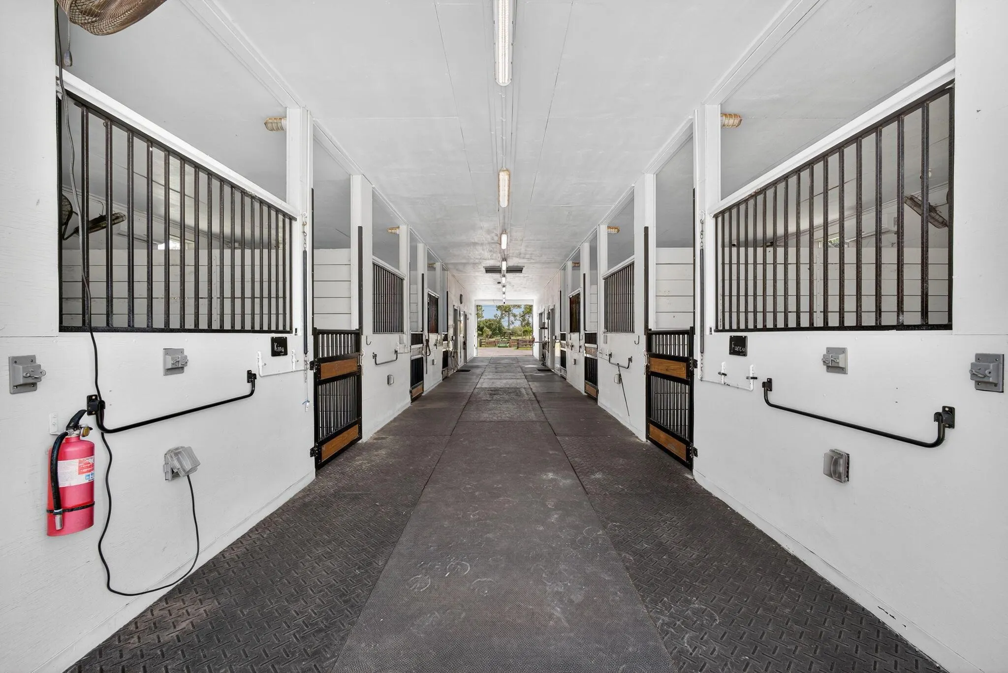 17218 Shetland Lane, #2 Stalls