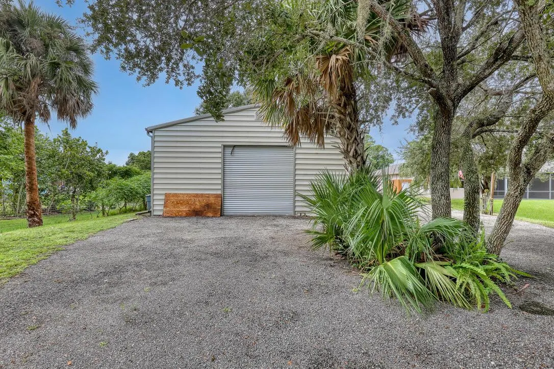 9777 154th Road N