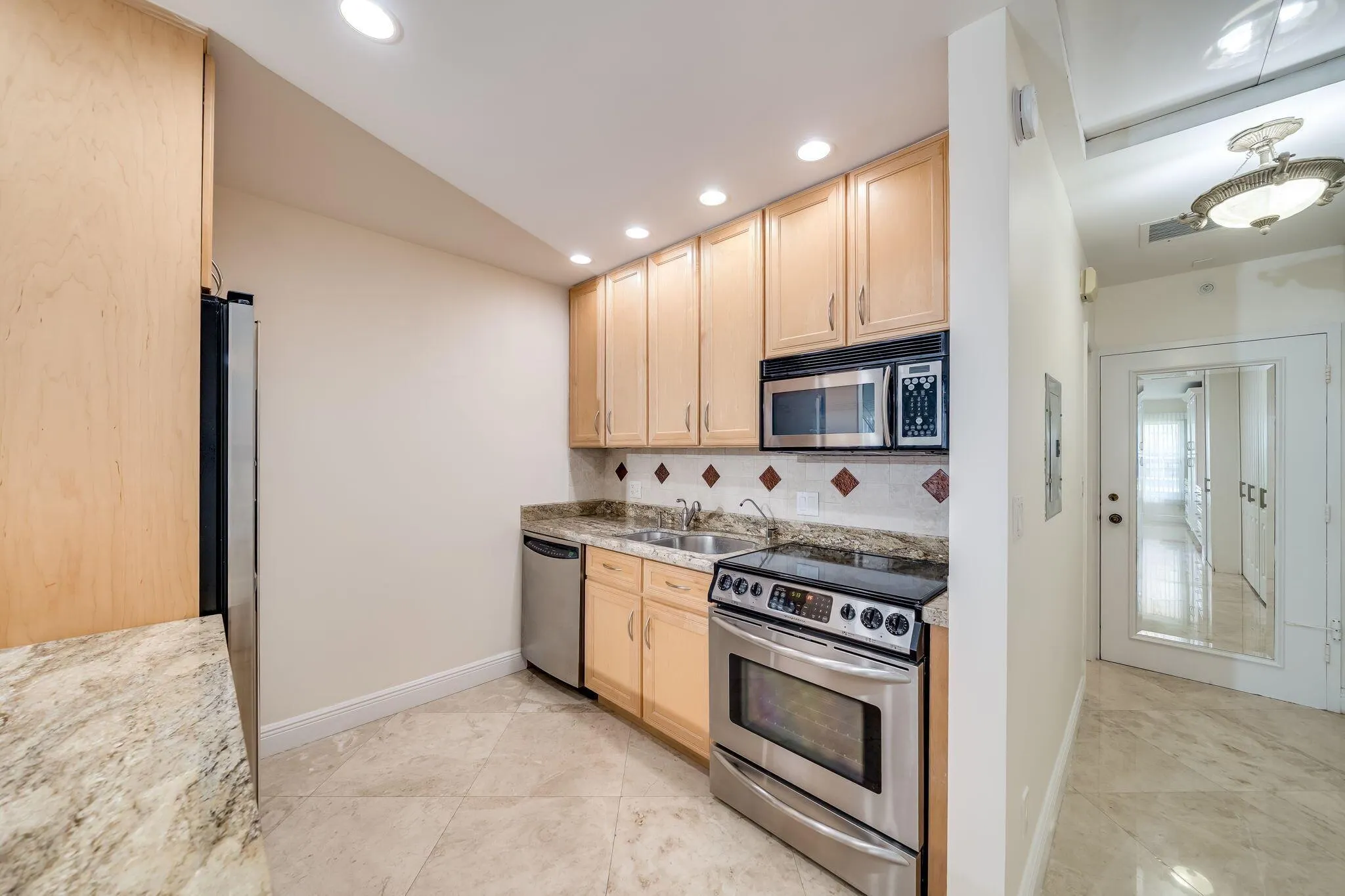 405 N Ocean Boulevard, #122