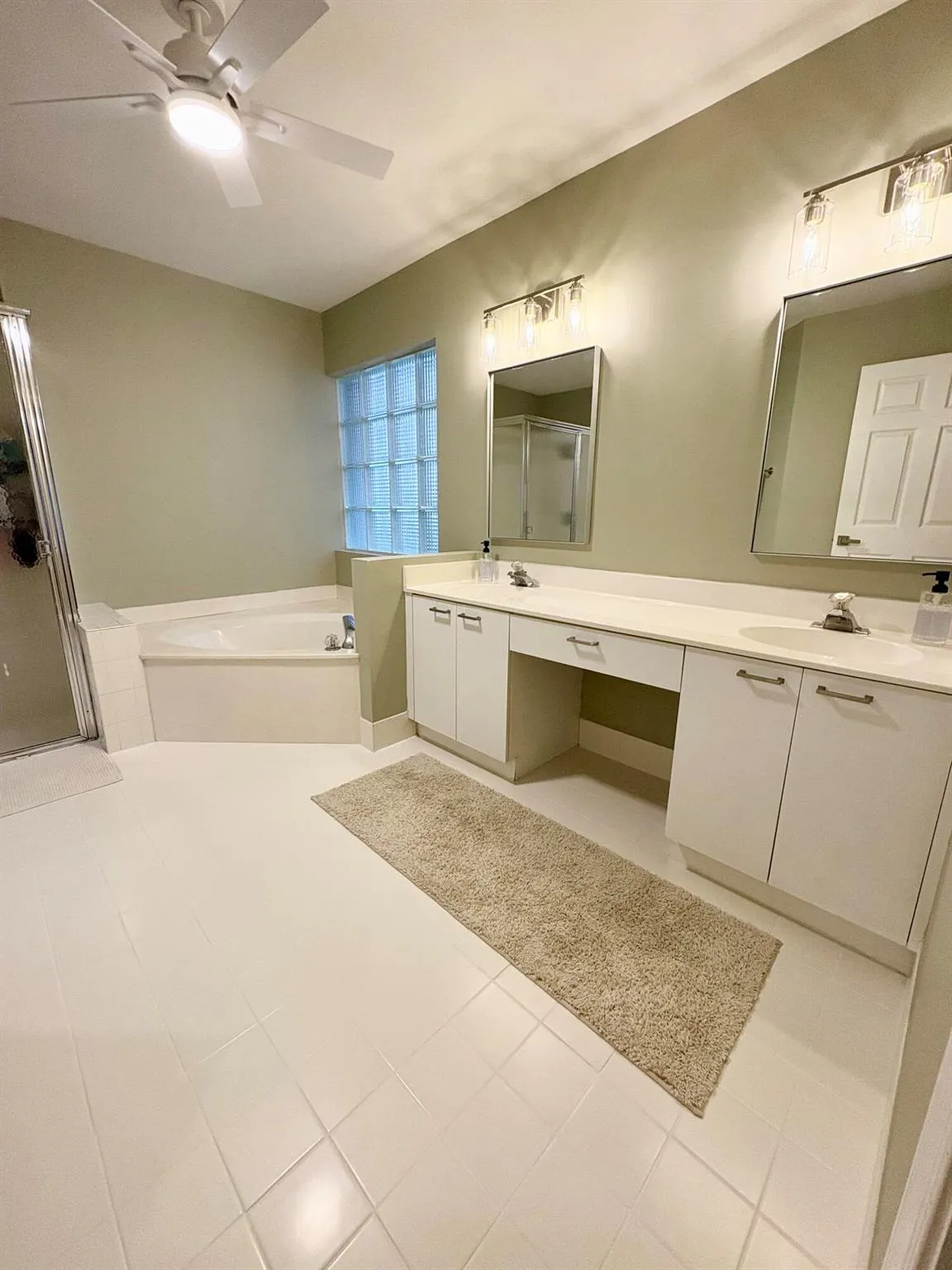 11165 Harbour Springs Circle