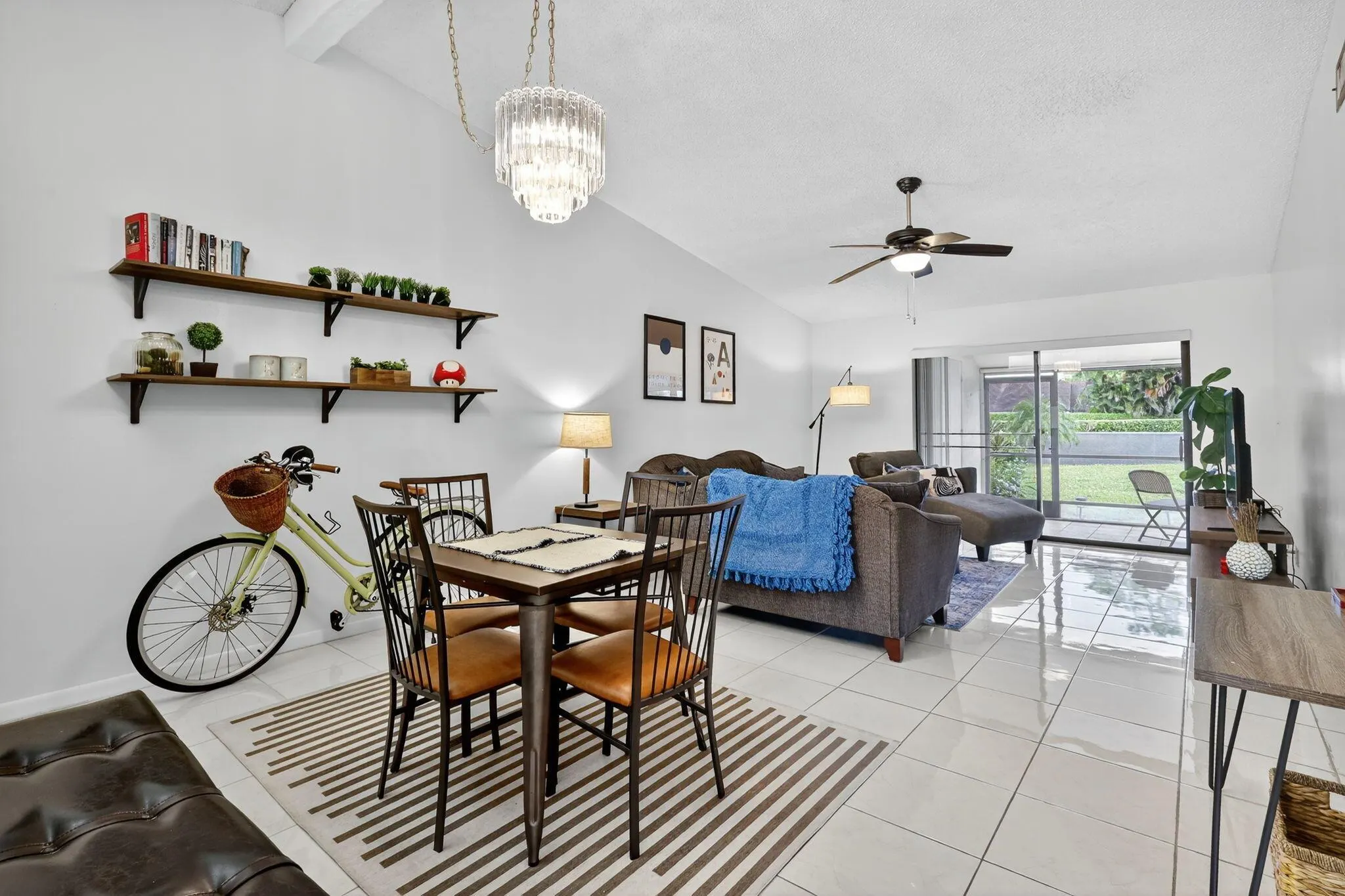 542 Shady Pine Way, #H