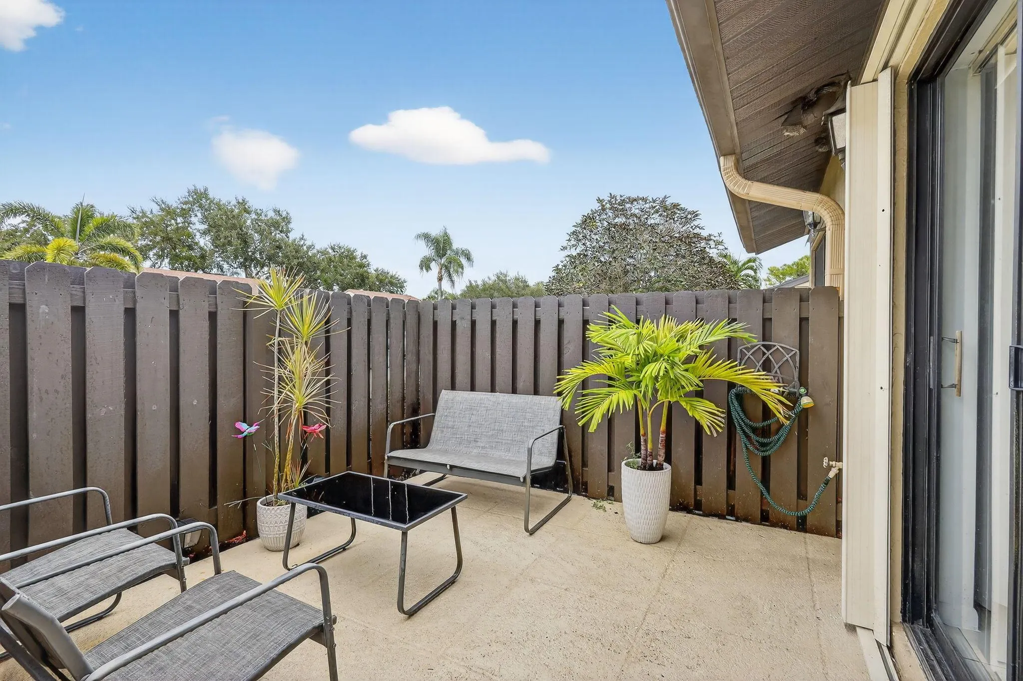 542 Shady Pine Way, #H