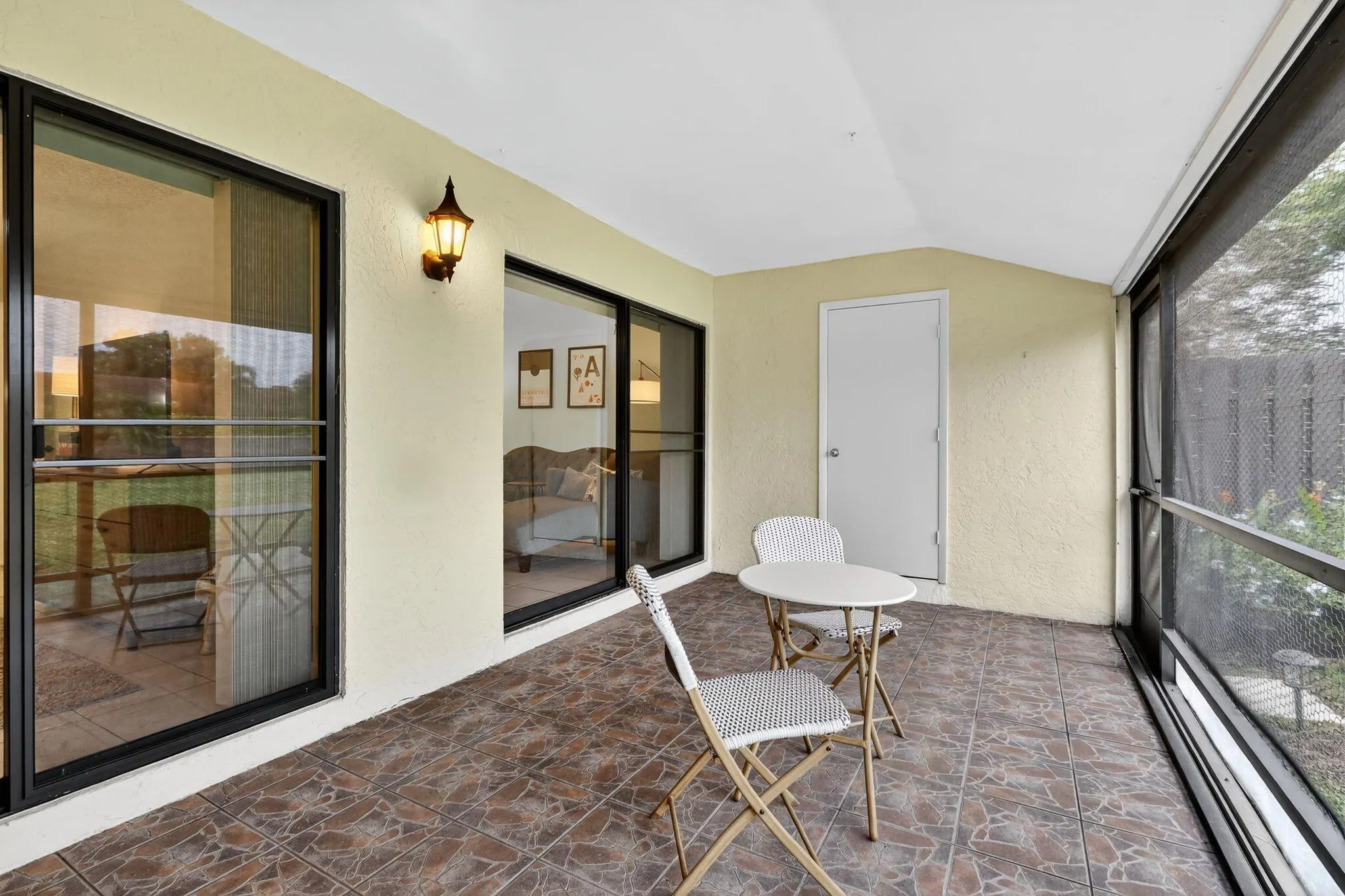 542 Shady Pine Way, #H