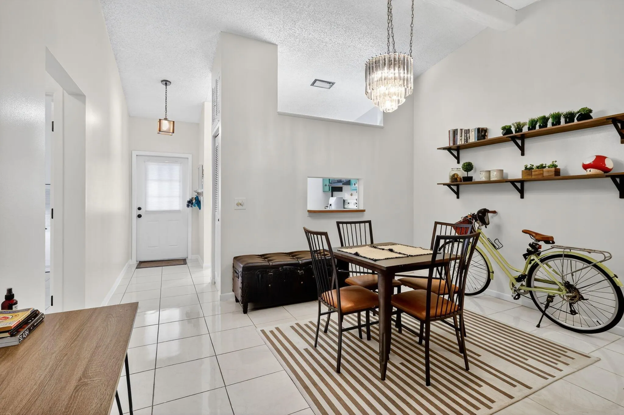 542 Shady Pine Way, #H