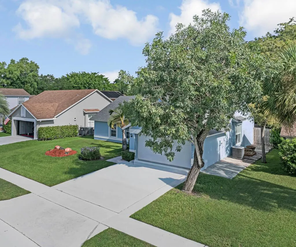9935 Cross Pine Court