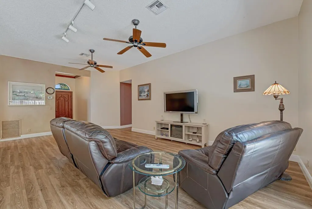 9935 Cross Pine Court