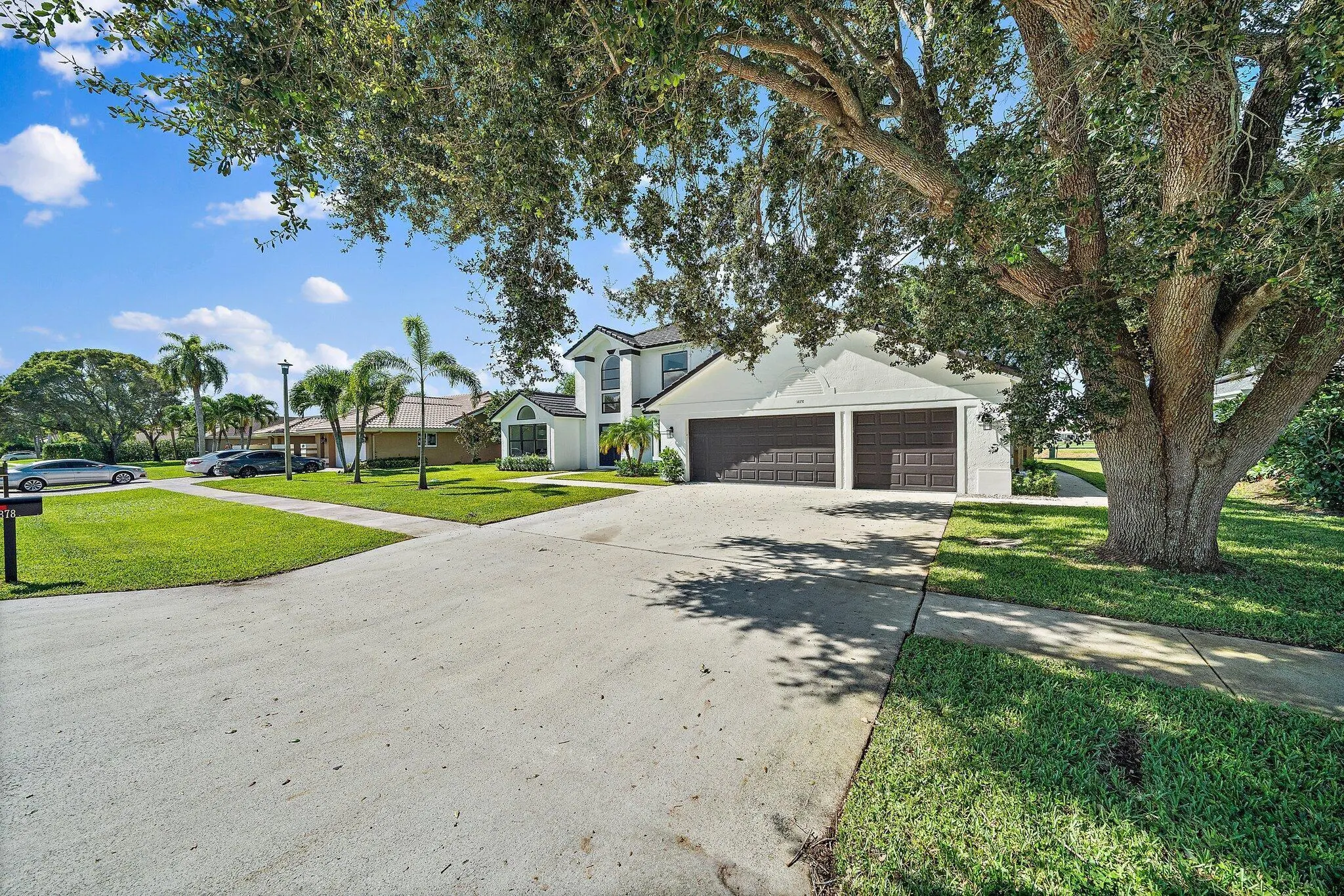 1878 Lynton Circle