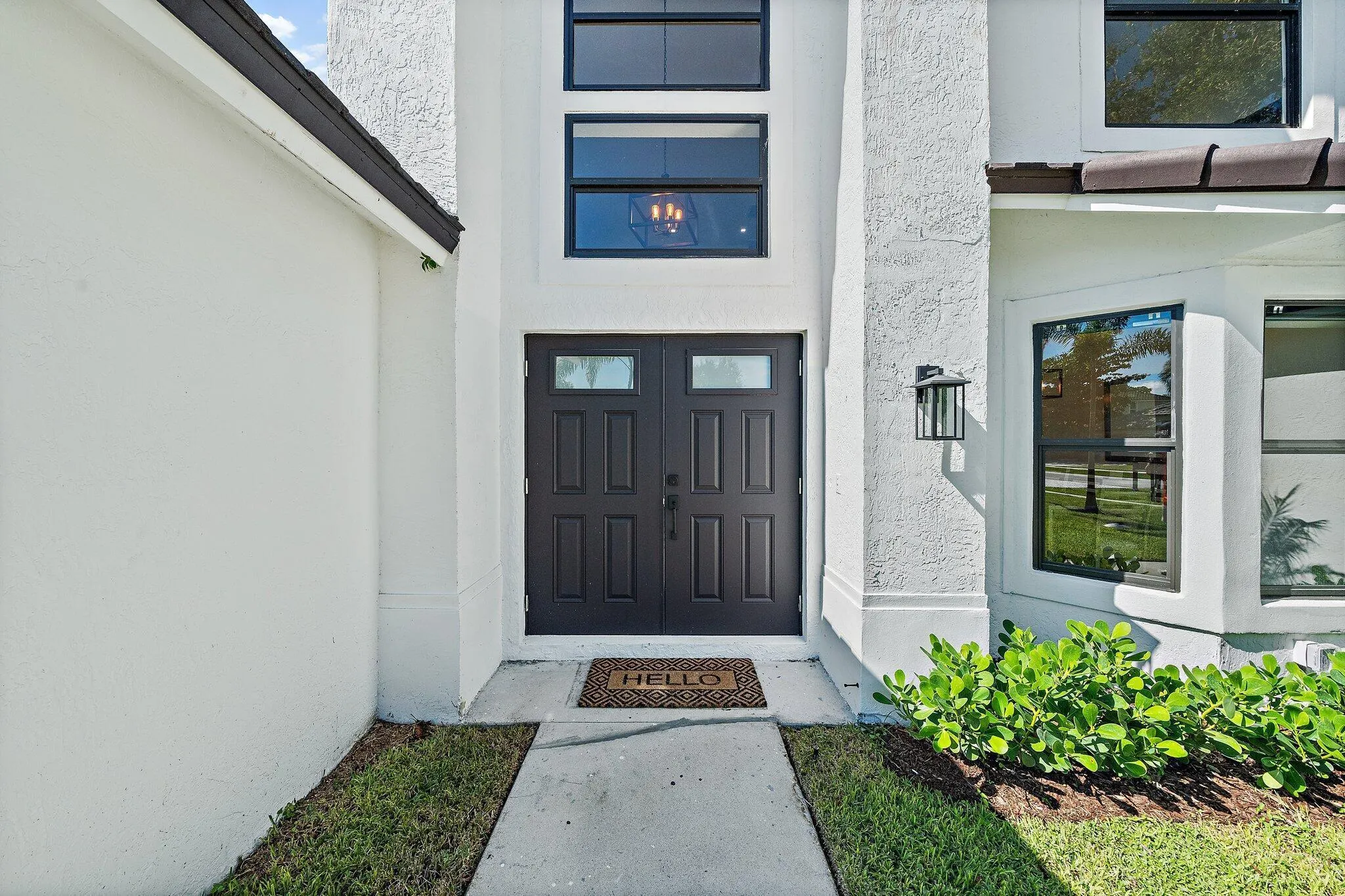 1878 Lynton Circle