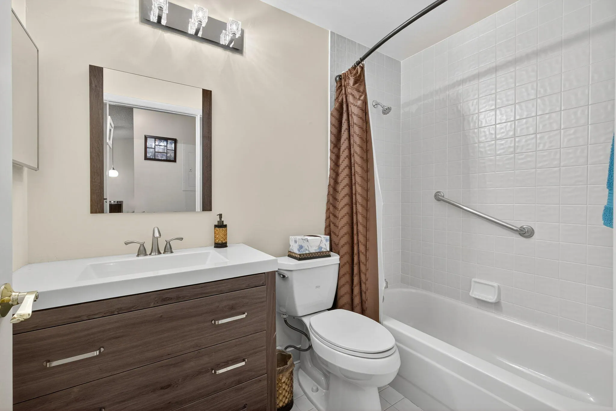 2640 Gately Drive W, #406