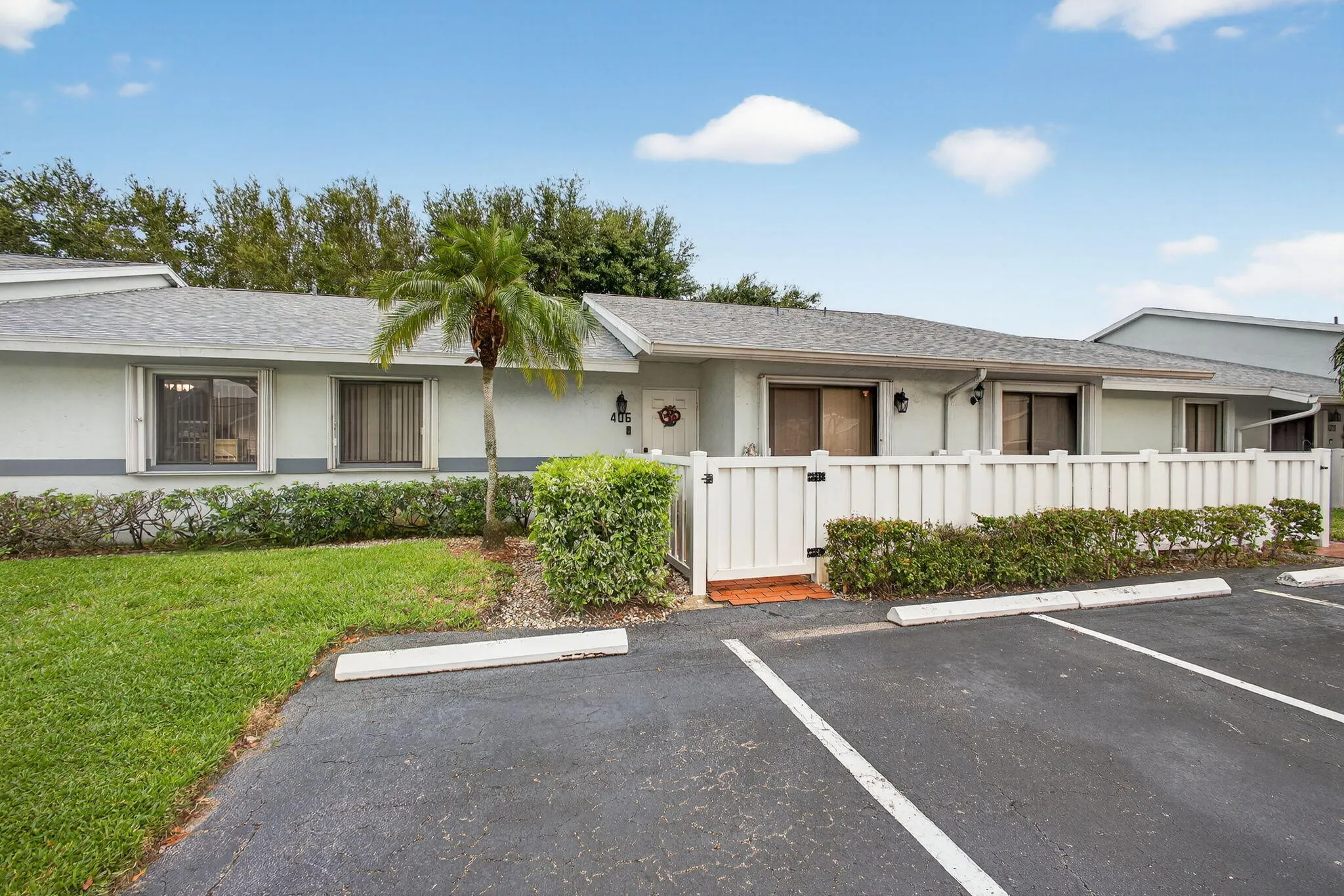 2640 Gately Drive W, #406