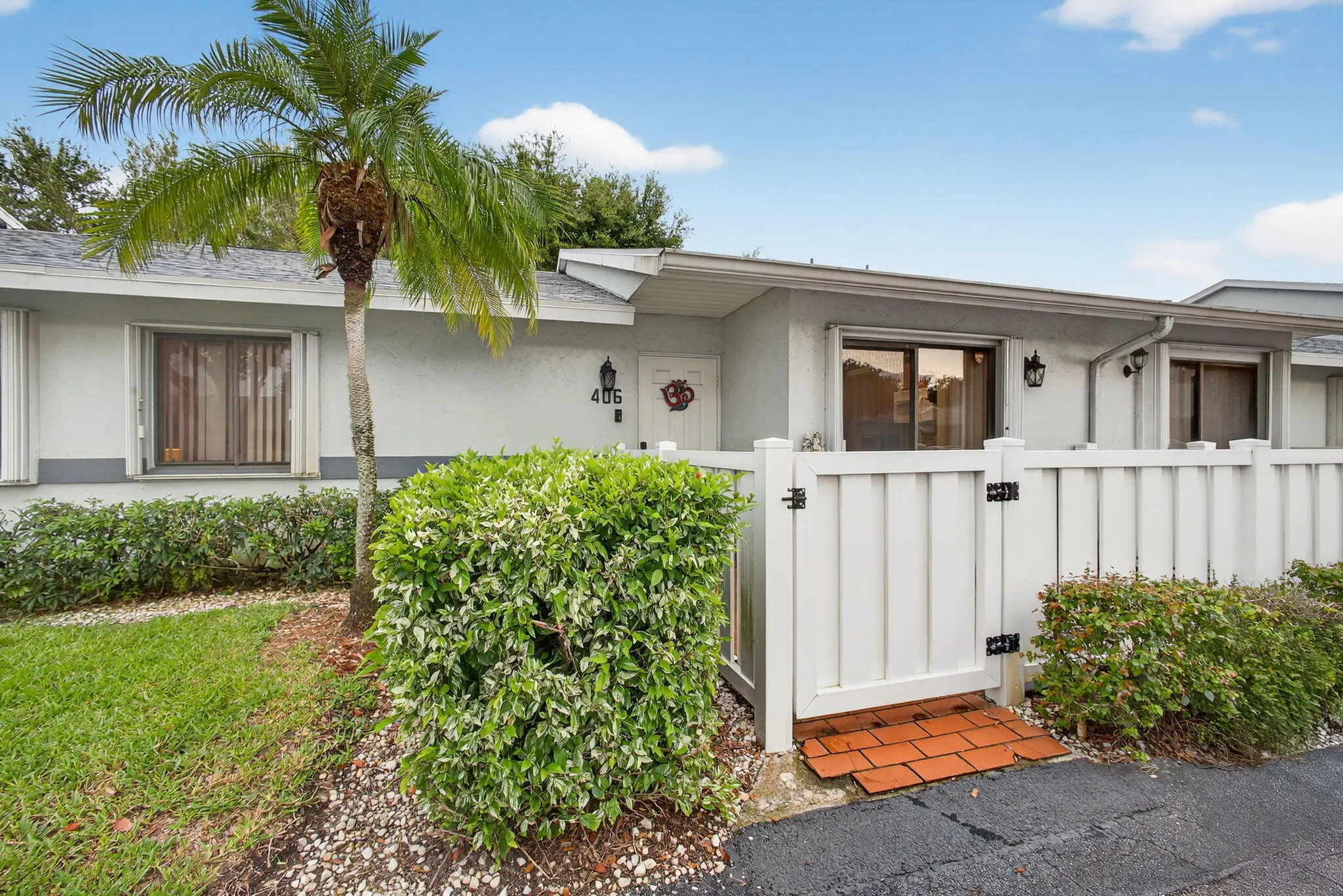 2640 Gately Drive W, #406
