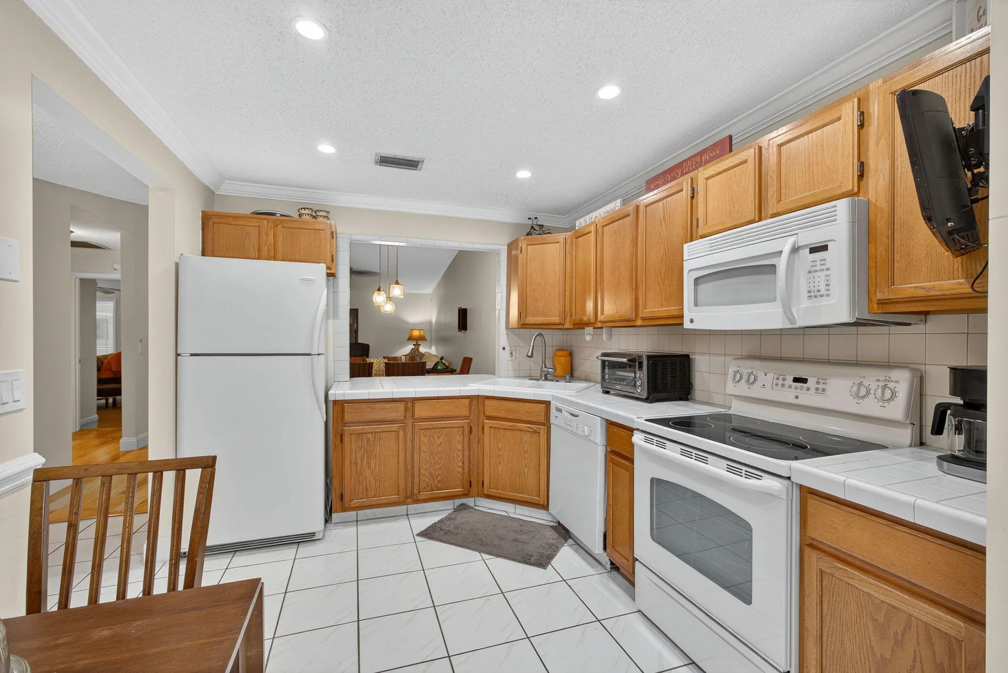 2640 Gately Drive W, #406