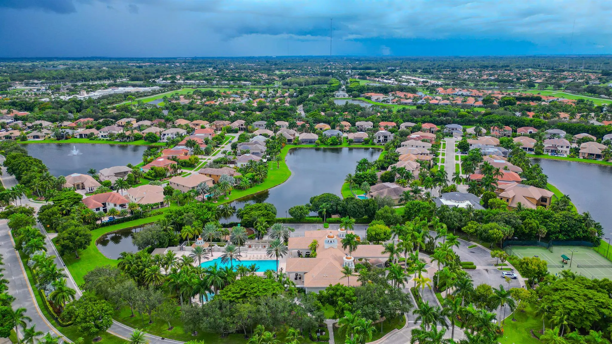 10703 Versailles Boulevard
