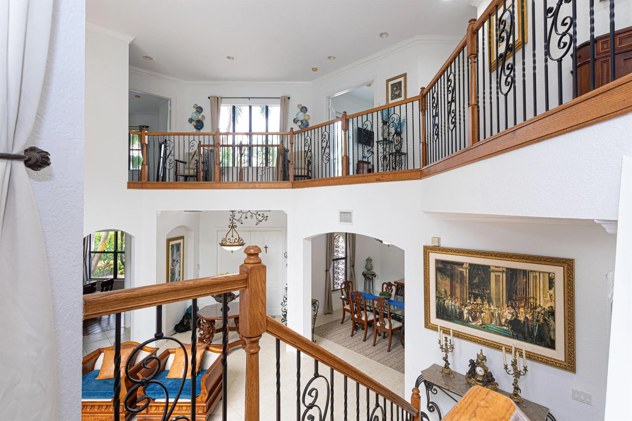 10703 Versailles Boulevard