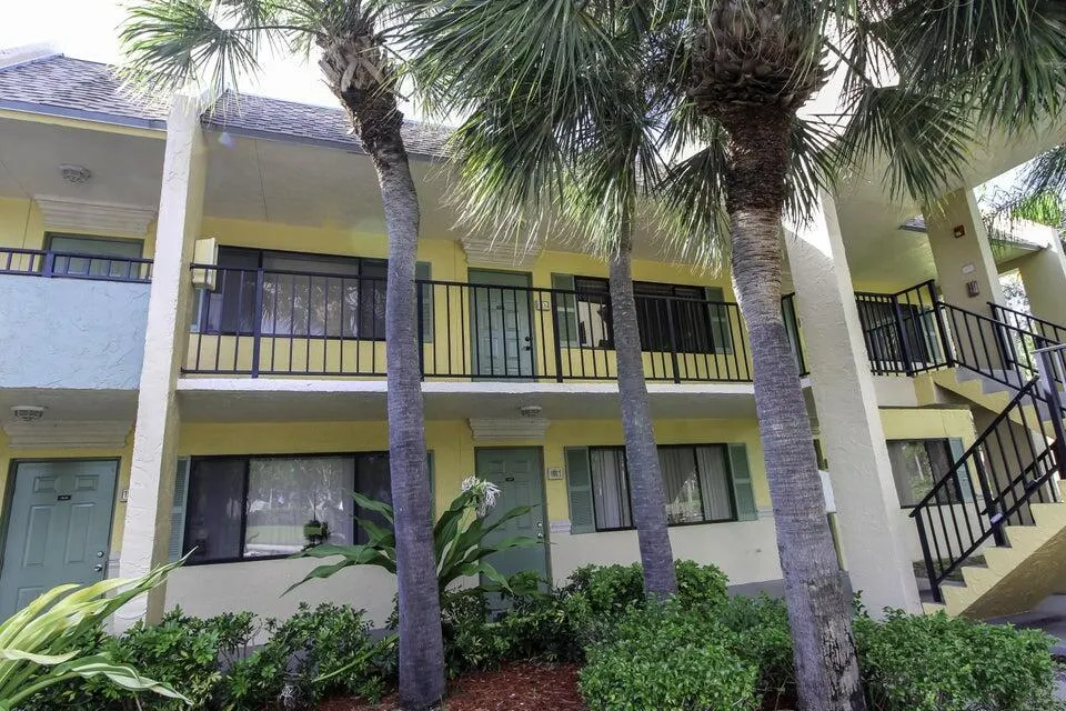 1536 W Meadows Circle W, #1036 Building 15
