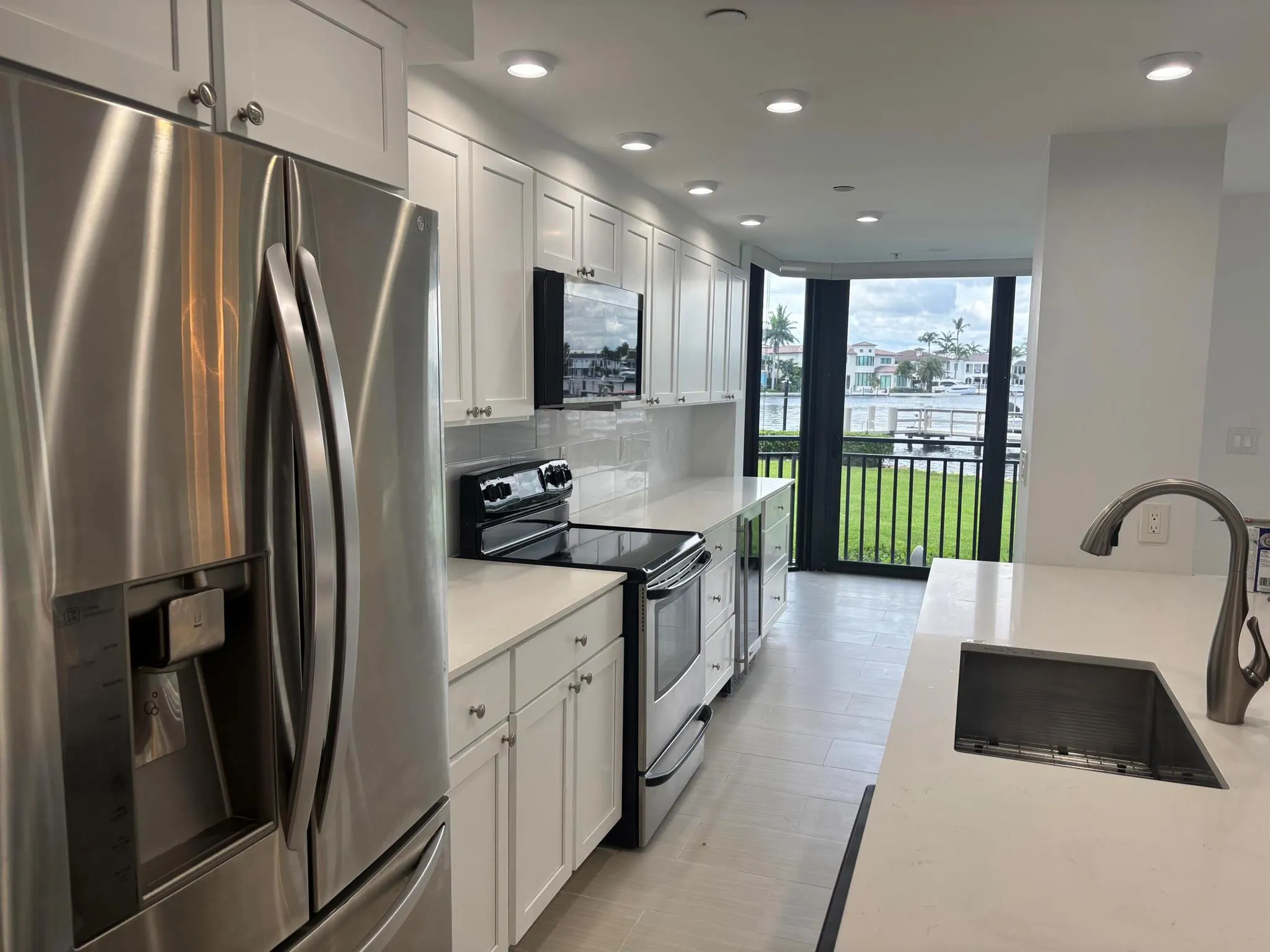 3912 S Ocean Boulevard, #114