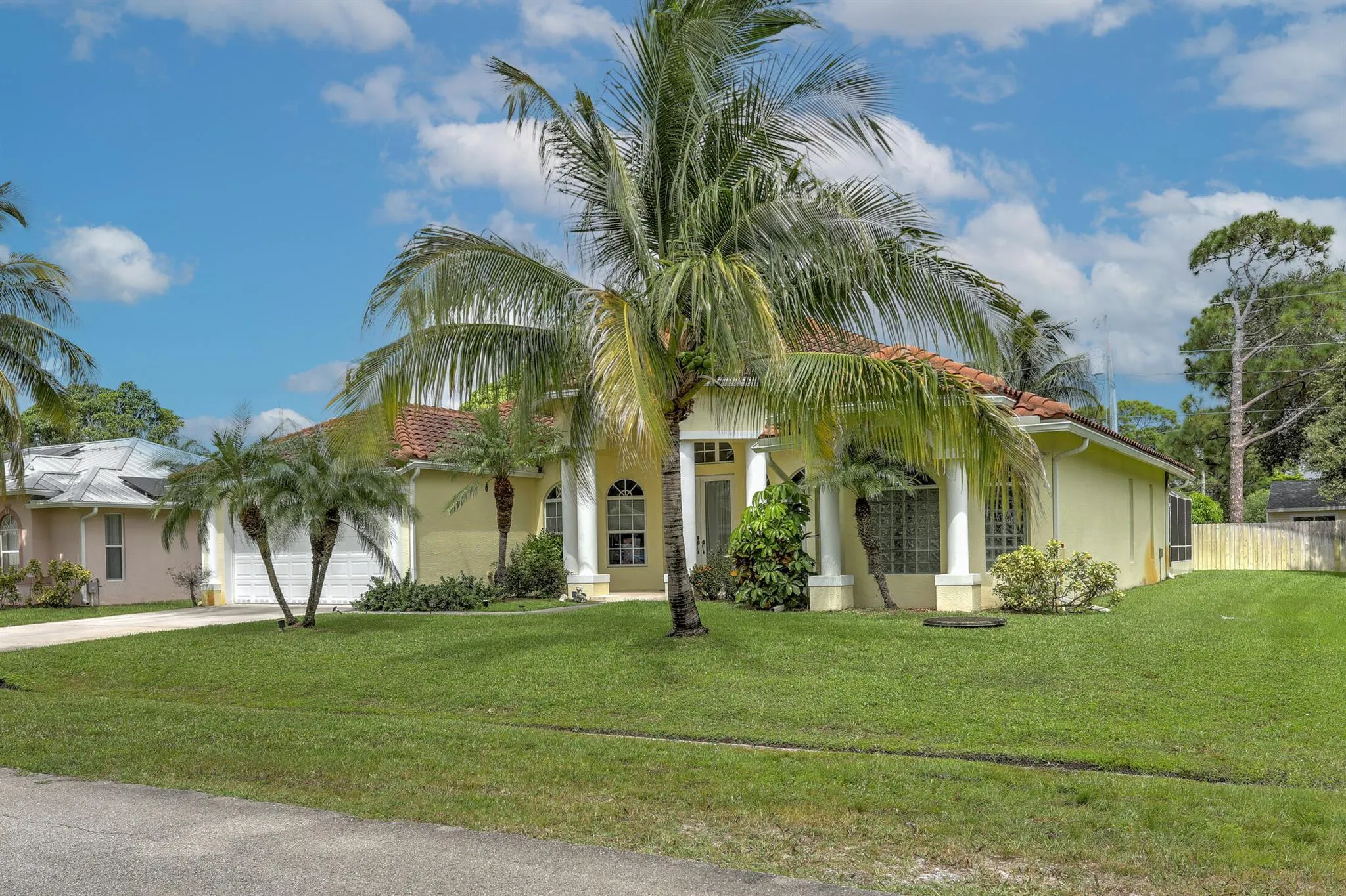 2849 SE Buccaneer Circle