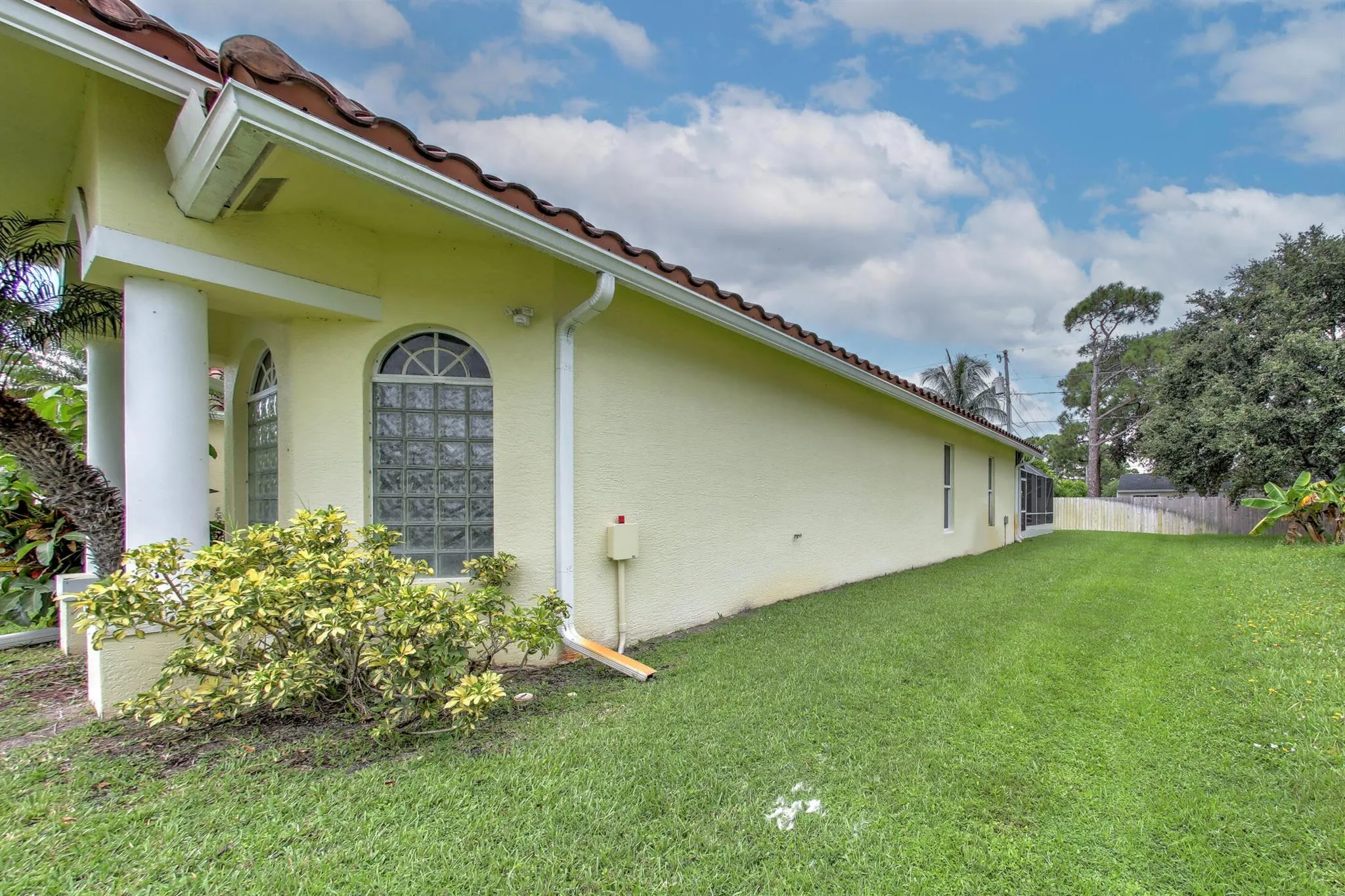 2849 SE Buccaneer Circle