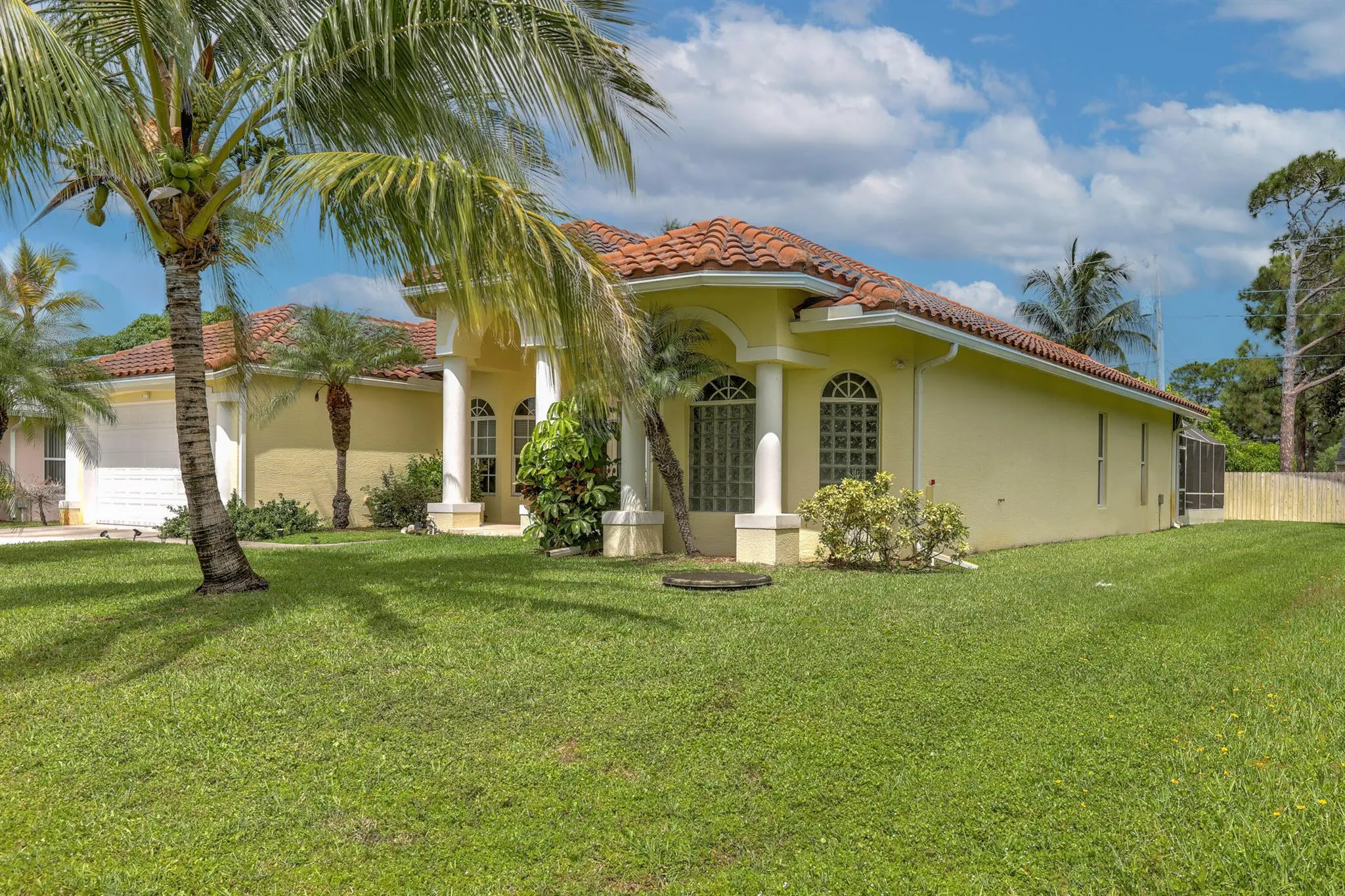 2849 SE Buccaneer Circle