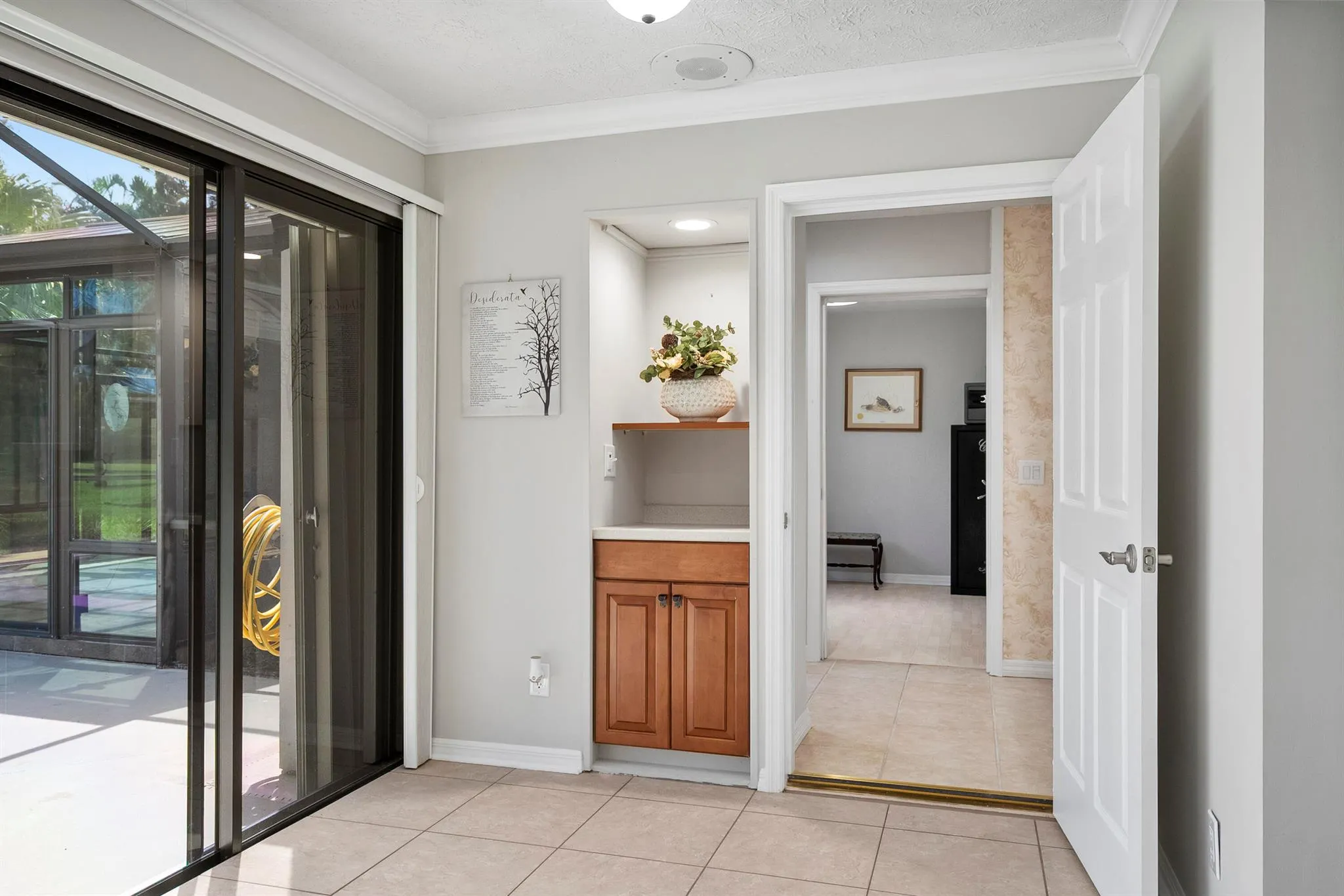 304 NE Elm Terrace